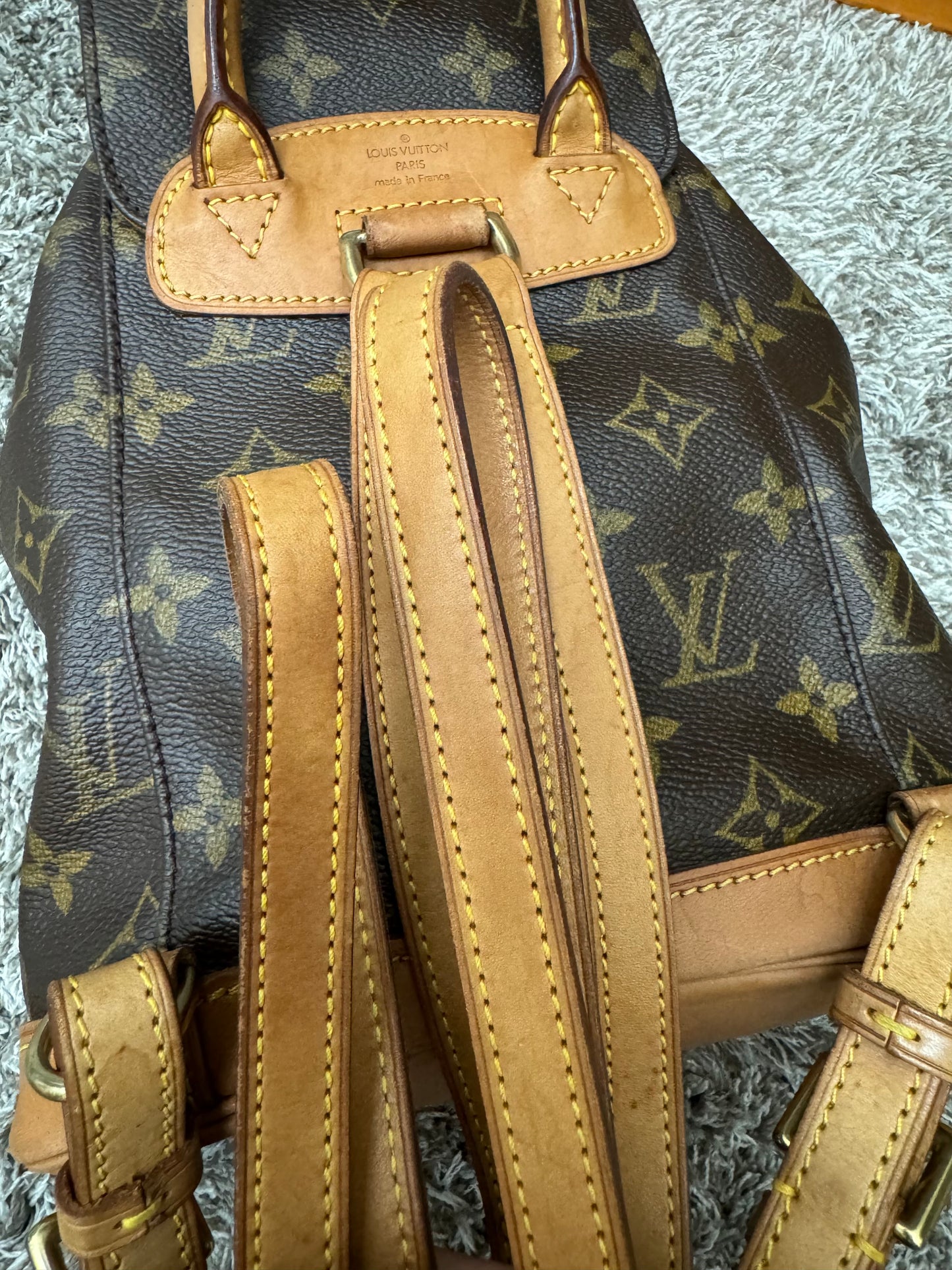 LOUIS VUITTON - MONTSOURIS BACKPACK - PM (Pre-loved)