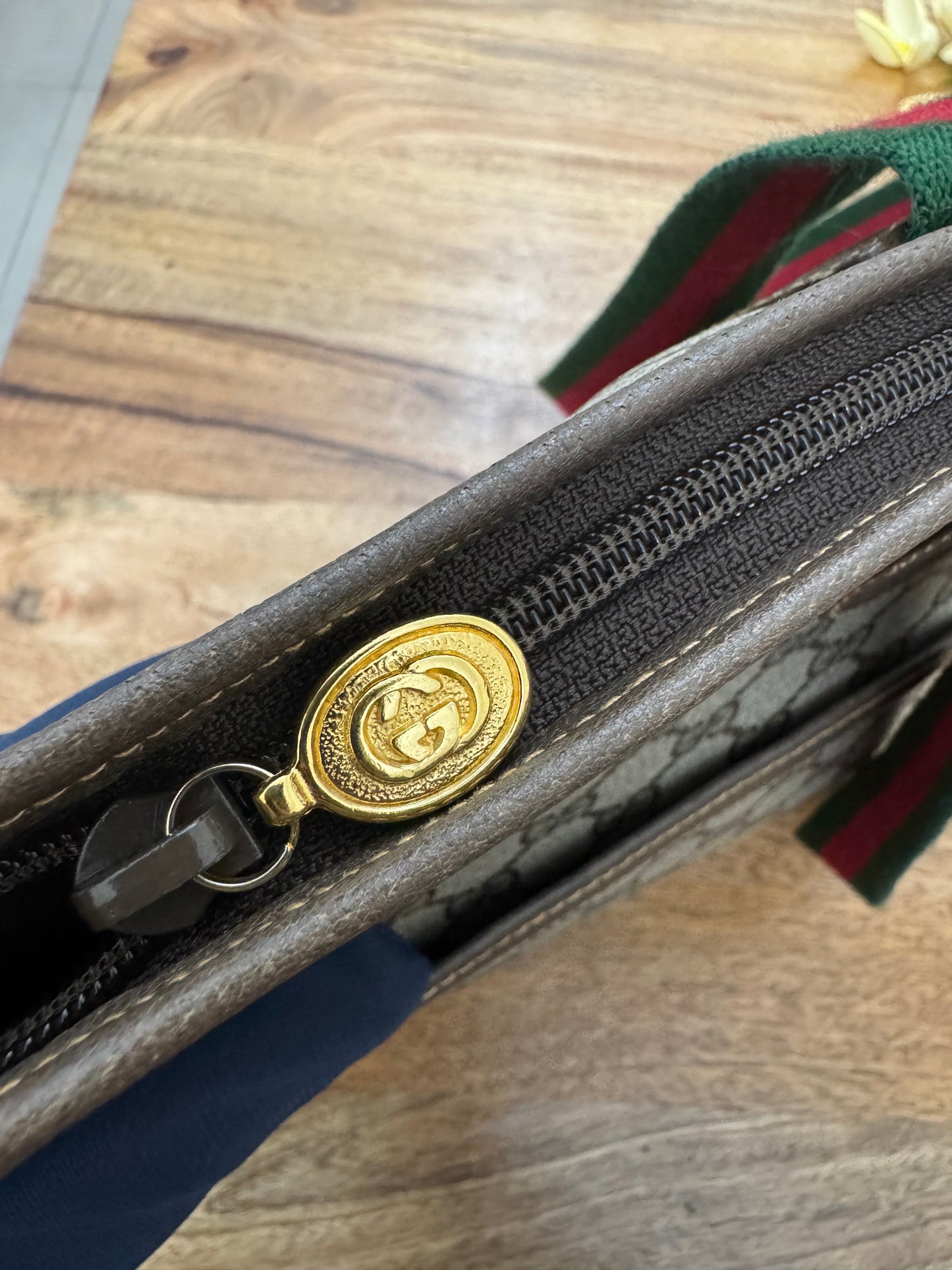 GUCCI - SHOPPER TOTE BAG - (Pre-loved)