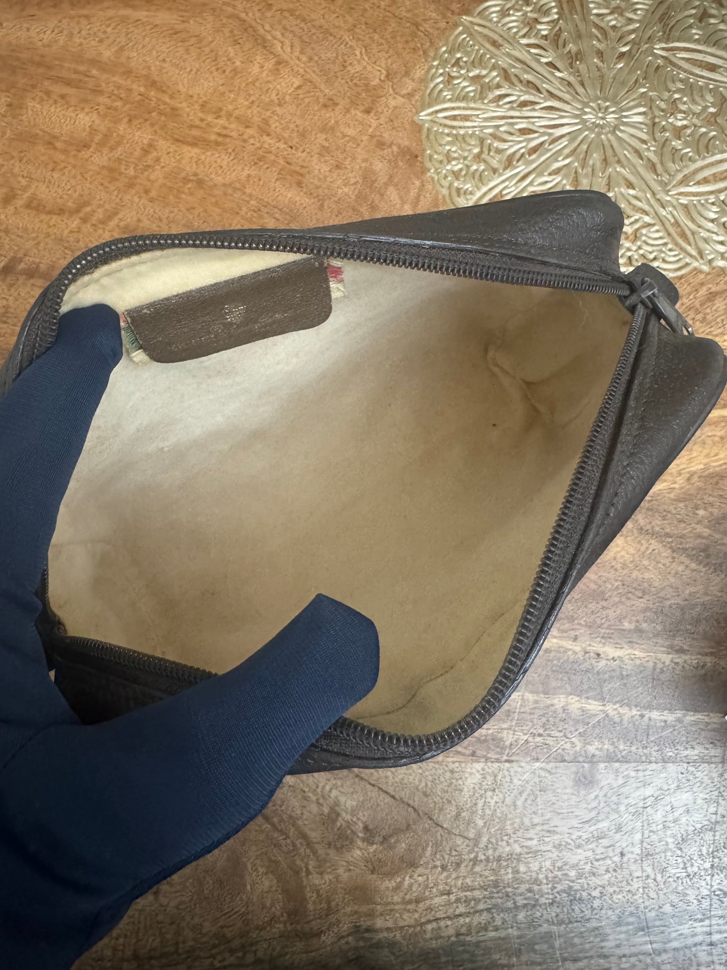 GUCCI - OPHIDIA POUCH / CLUTCH - (Pre-loved)