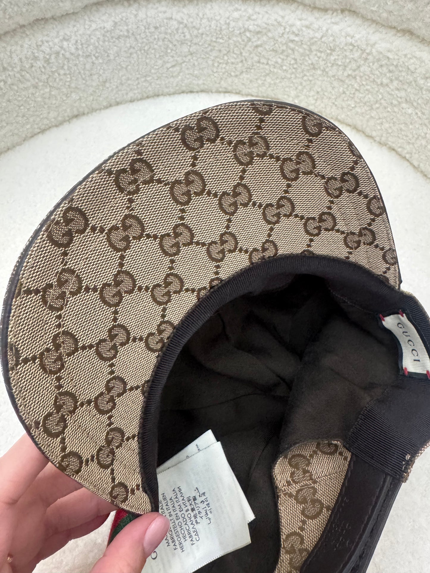 GUCCI- BASEBALL CAP (S) - (Pre-loved)
