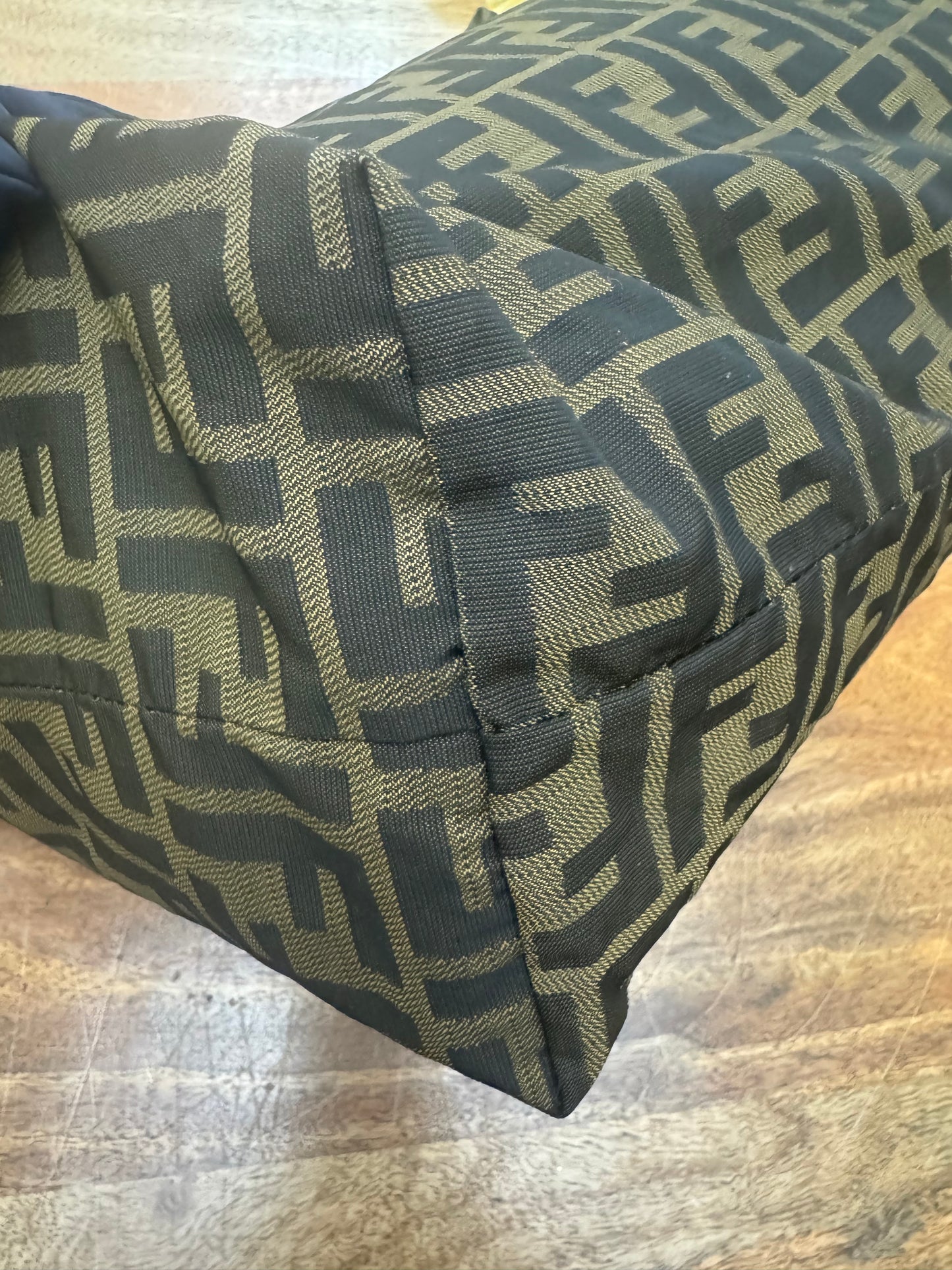 FENDI ZUCCA - TOTE BAG (Medium, Pre-loved)