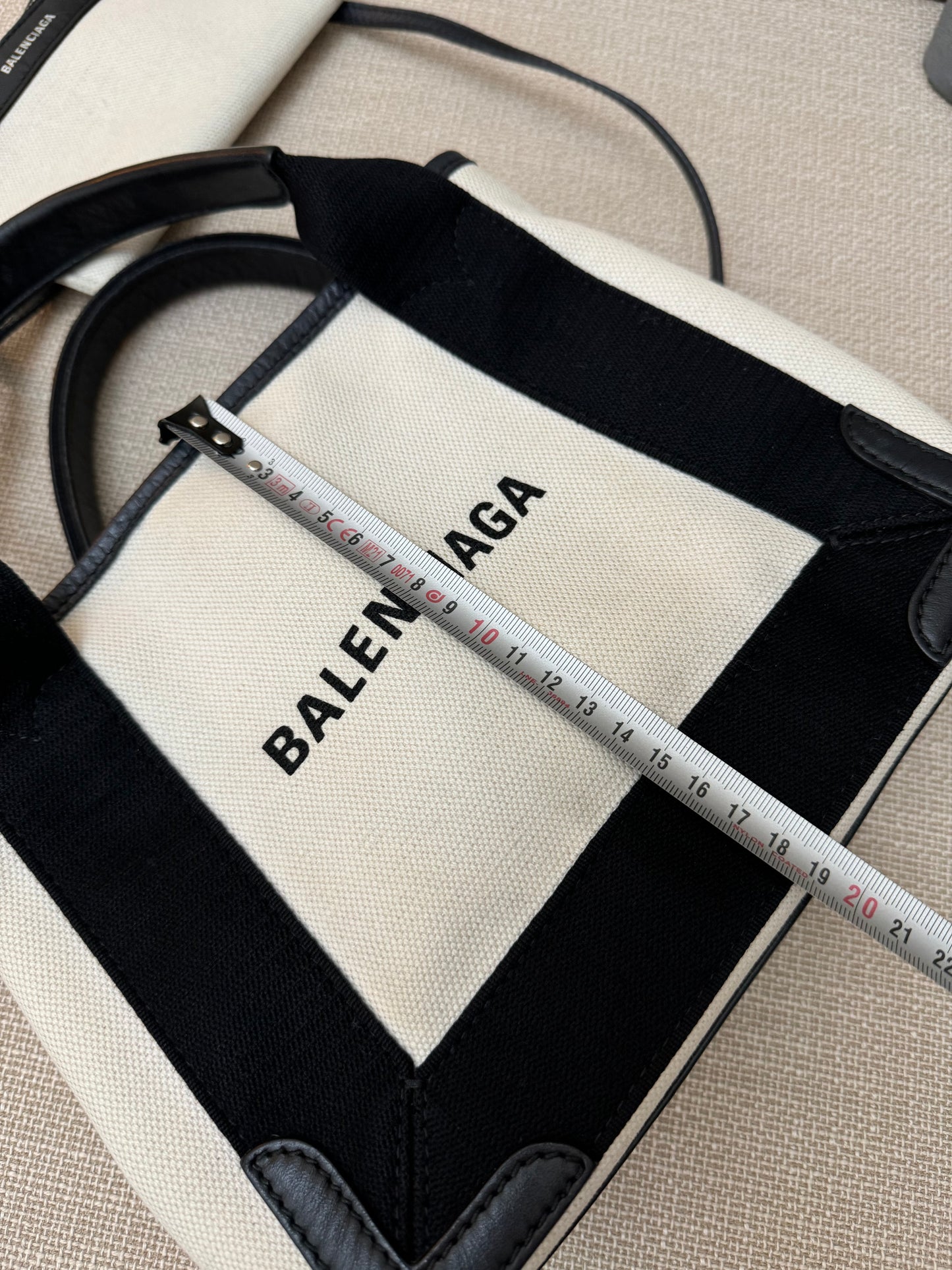 CABAS SLING BAG