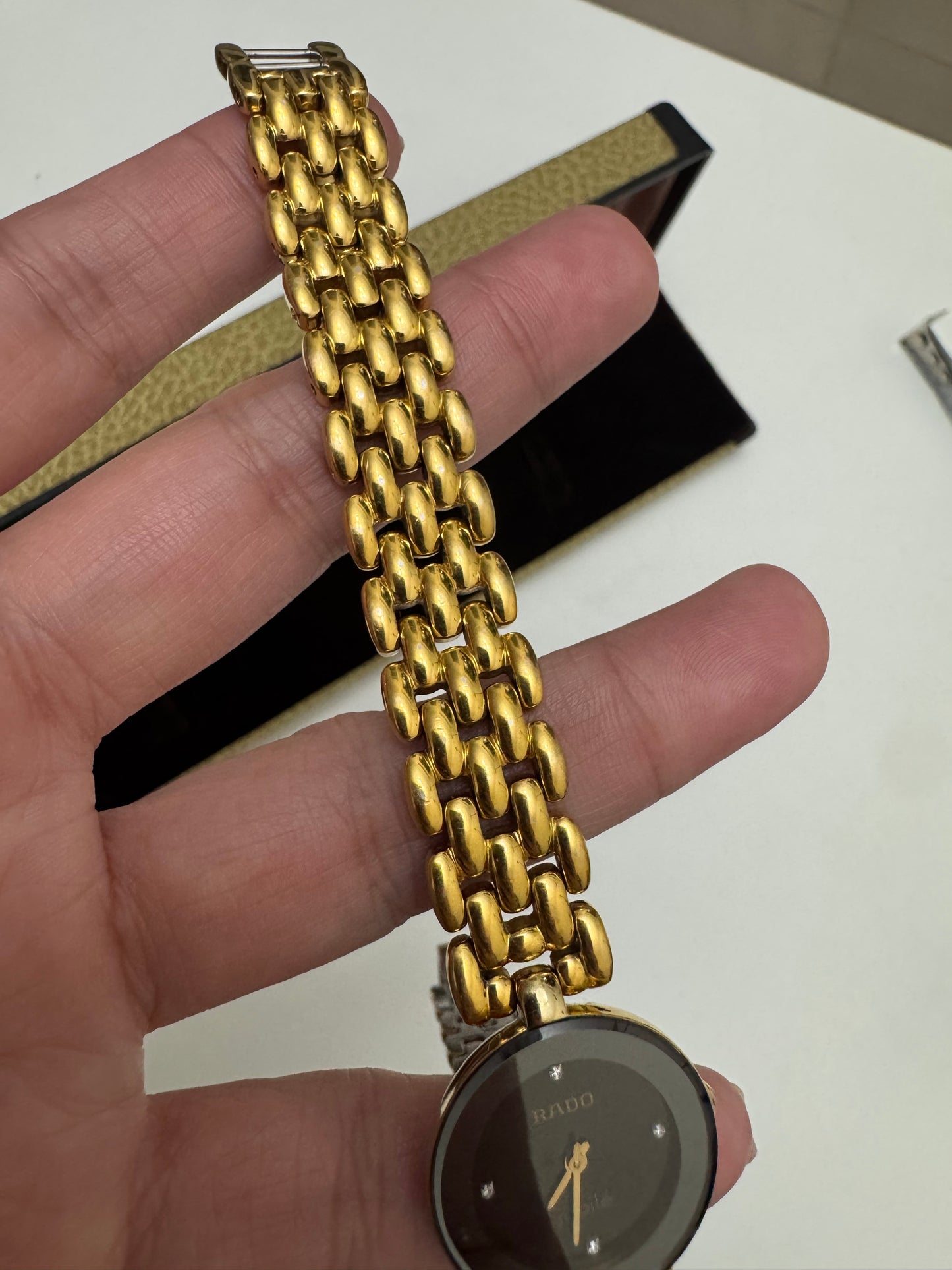 RADO WATCH - JUBILEE SAPPHIRE CRYSTAL + DIA (Pre-loved)