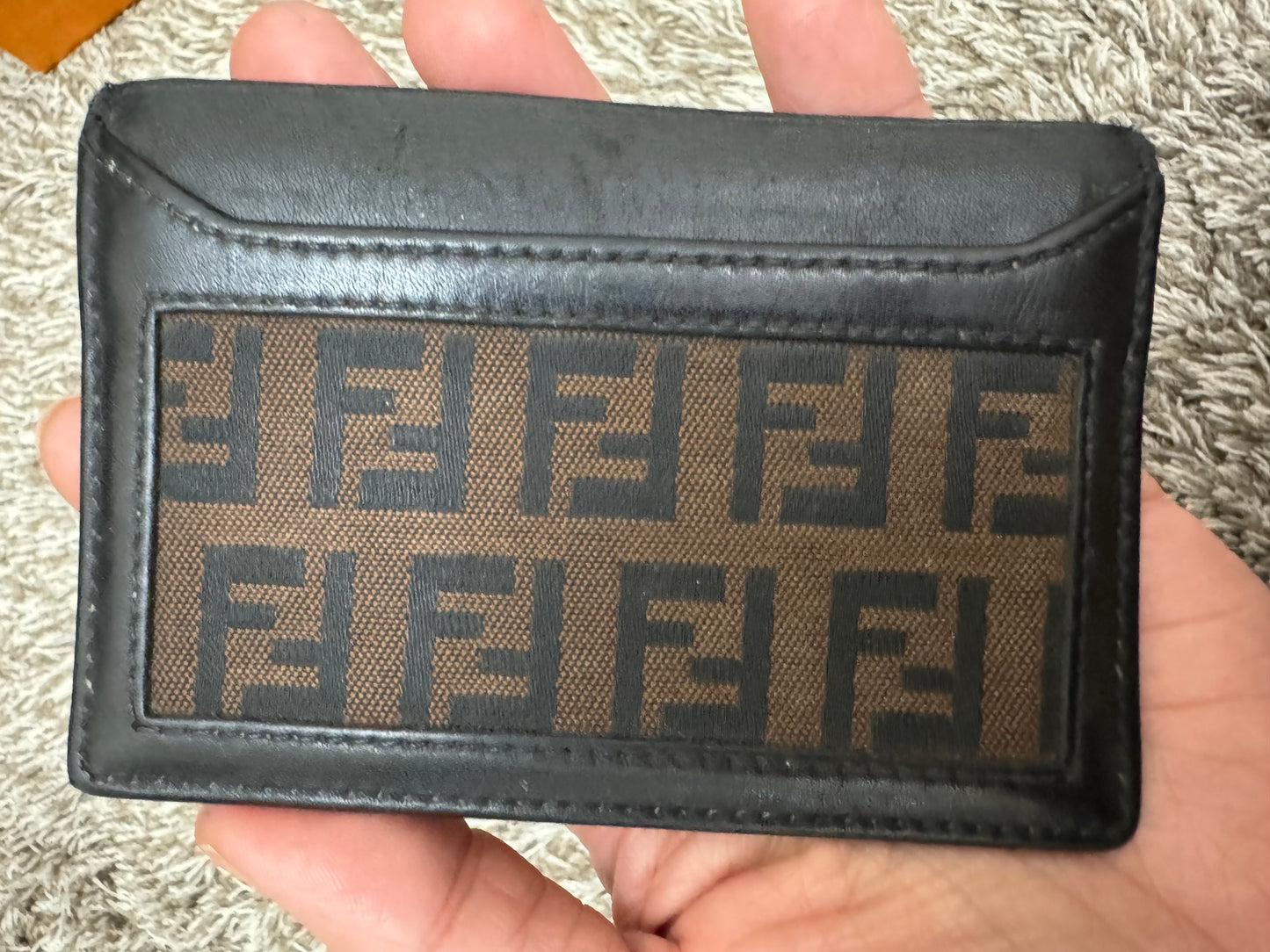 FENDI - CARD HOLDER SLEEVE TYPE - (Pre-loved)