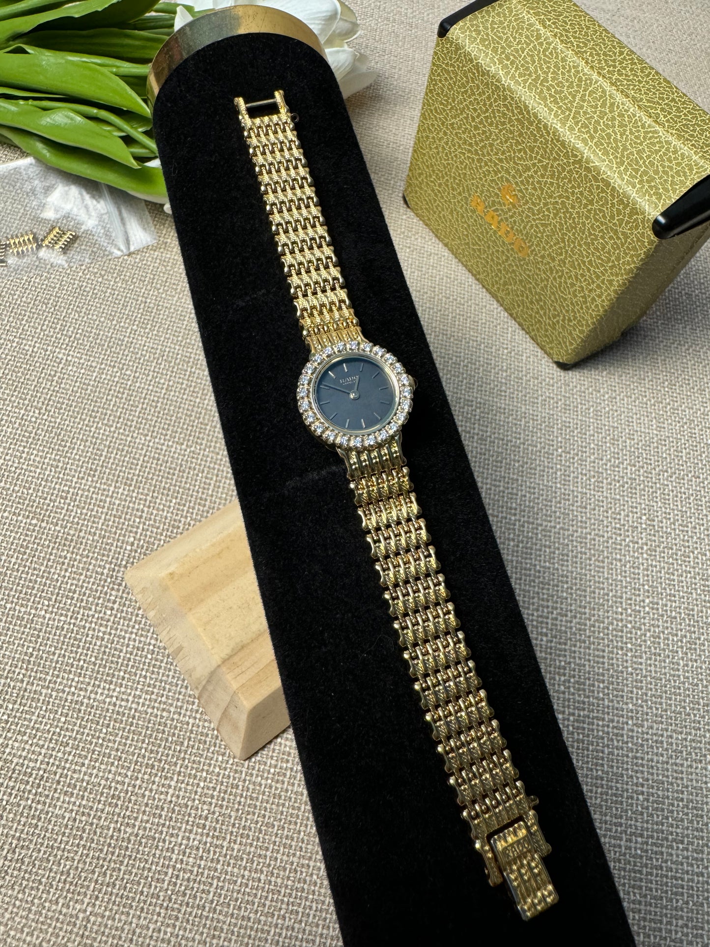 CRYSTAL DRESS LADIES WATCH