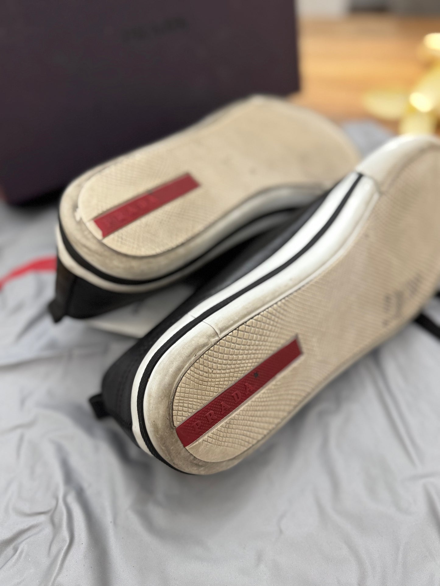PRADA SHOES - Soft leather low cut sneakers (Pre-loved)