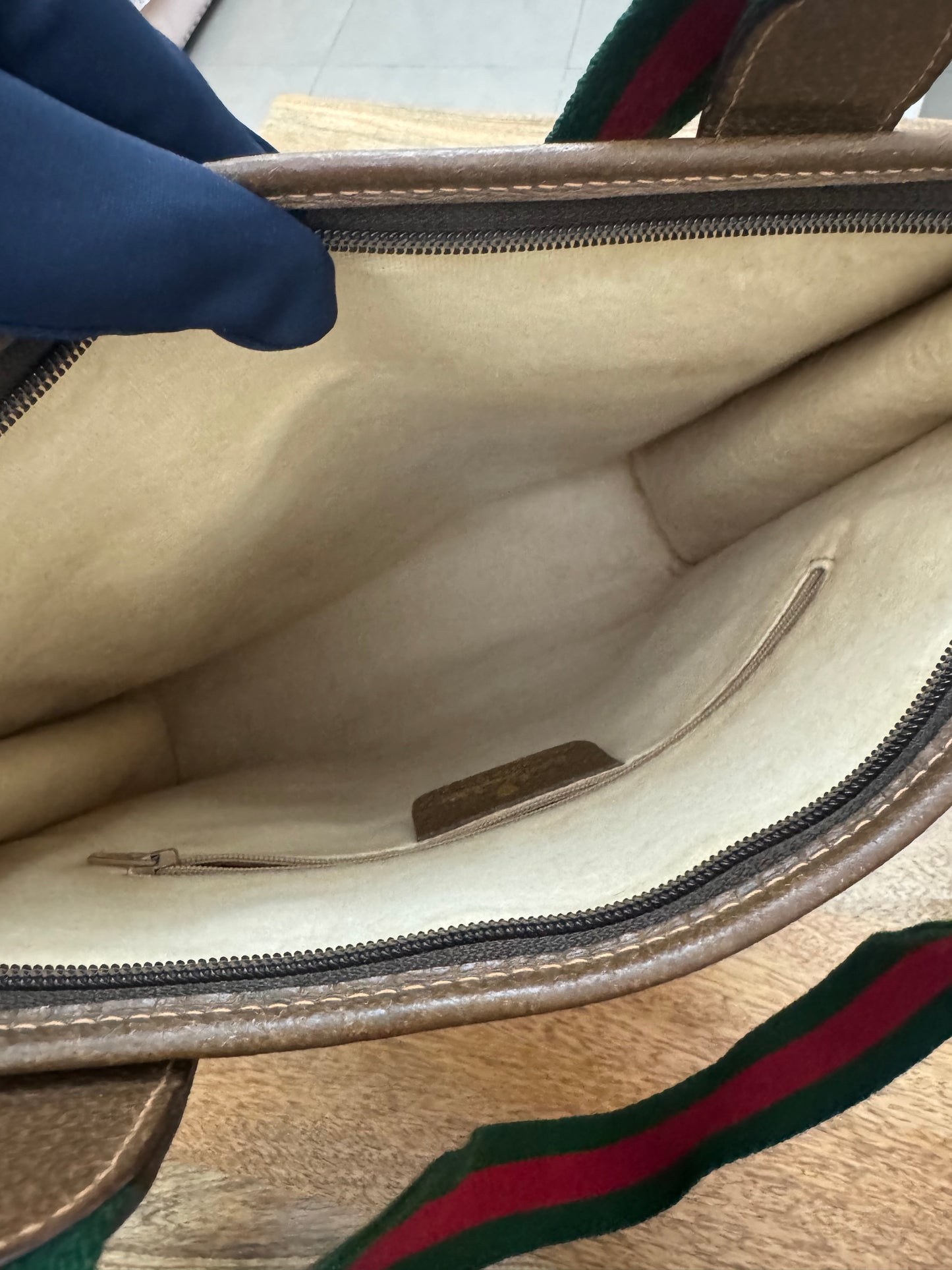 GUCCI - TOTE BAG - (Pre-loved)