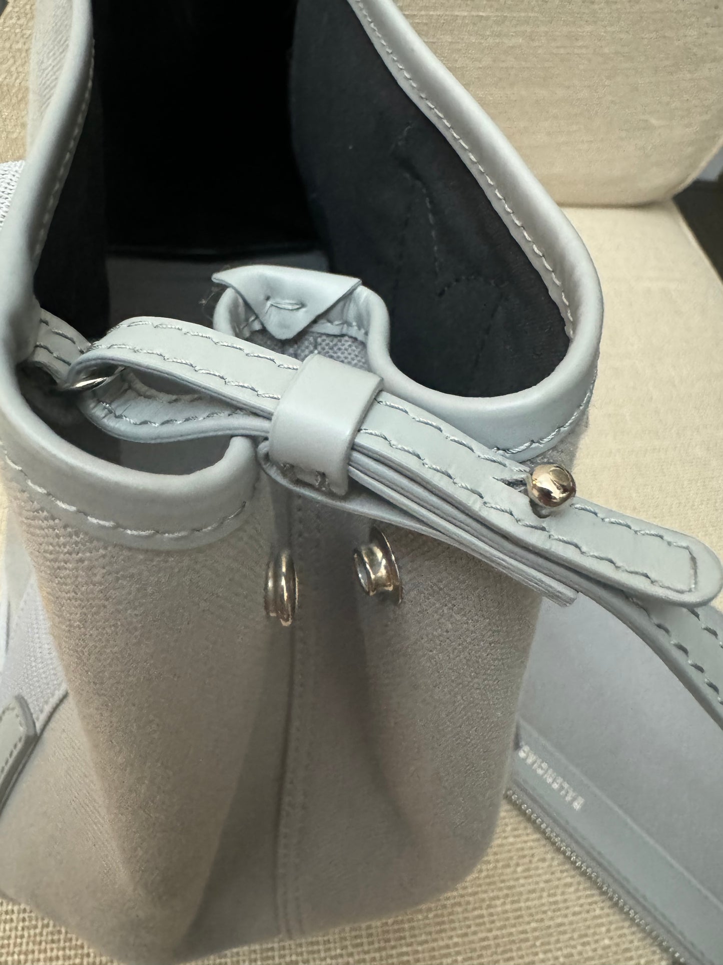 BALENCIAGA - CABAS TOTE + POUCH (Pre-loved)