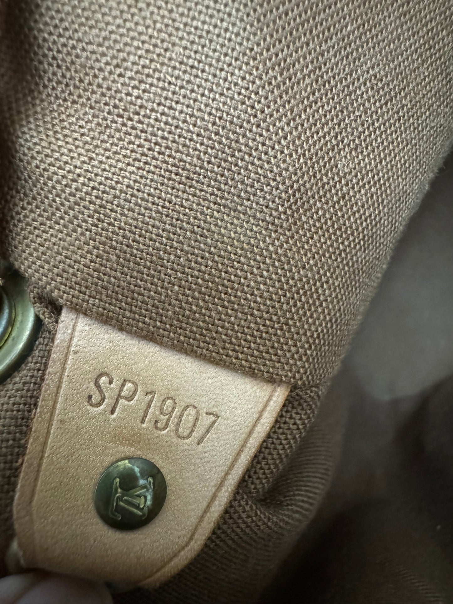 LOUIS VUITTON - MONTSOURIS BACKPACK - PM (Pre-loved)