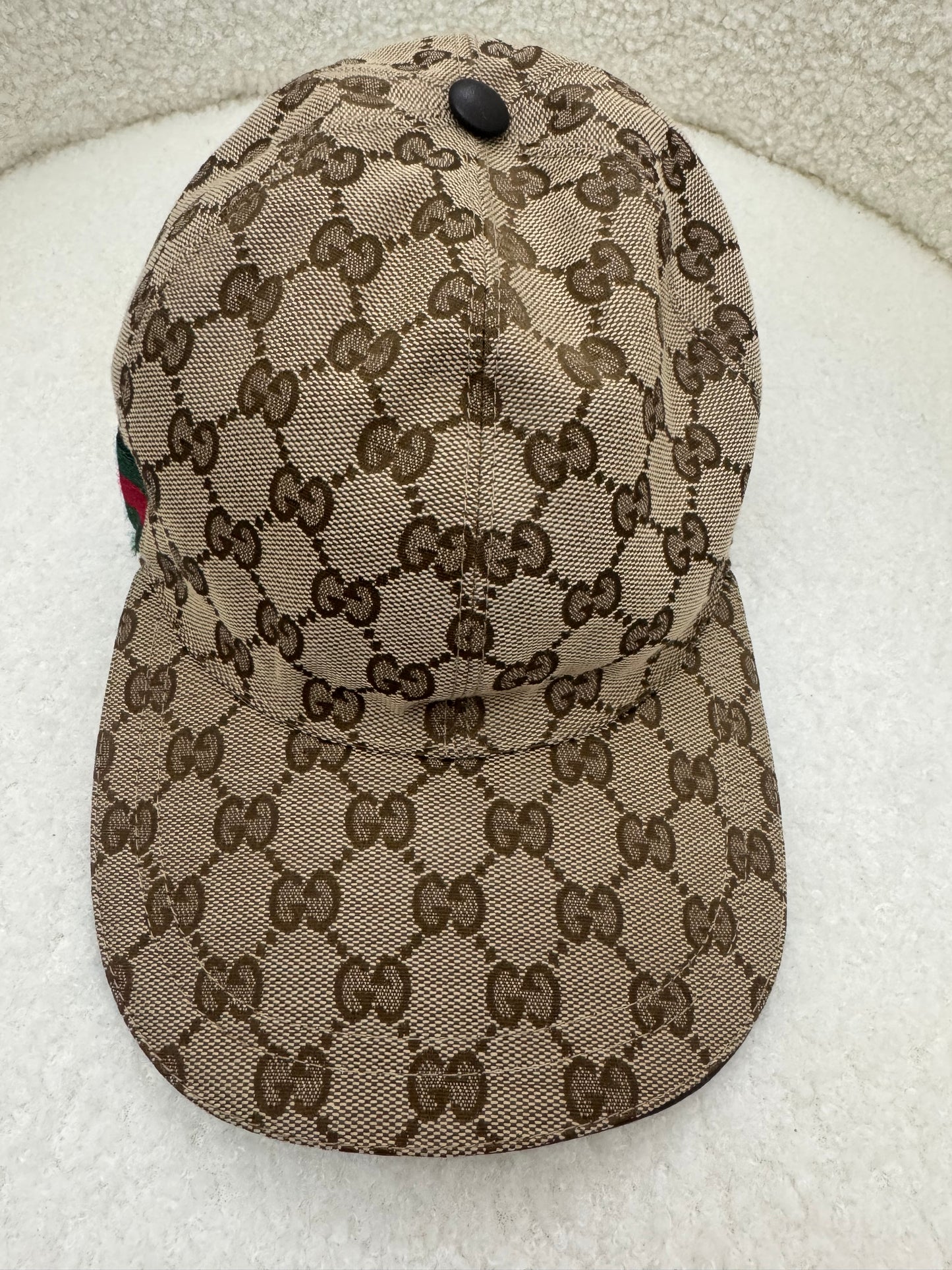 GUCCI- BASEBALL CAP (S) - (Pre-loved)