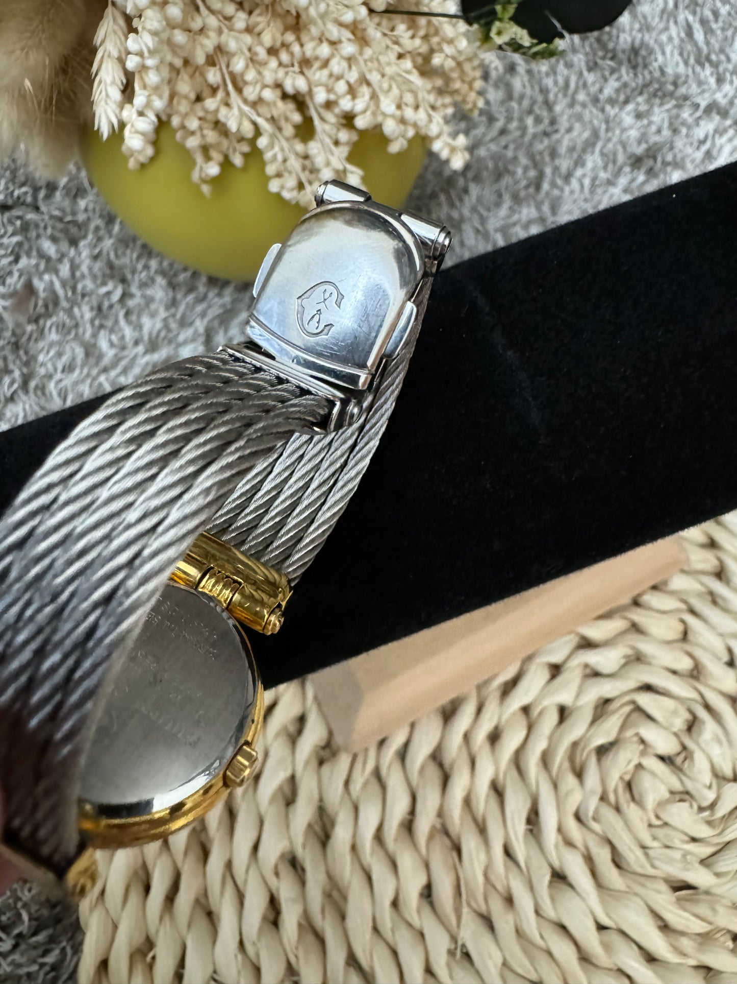BANGLE TYPE LADIES WATCH