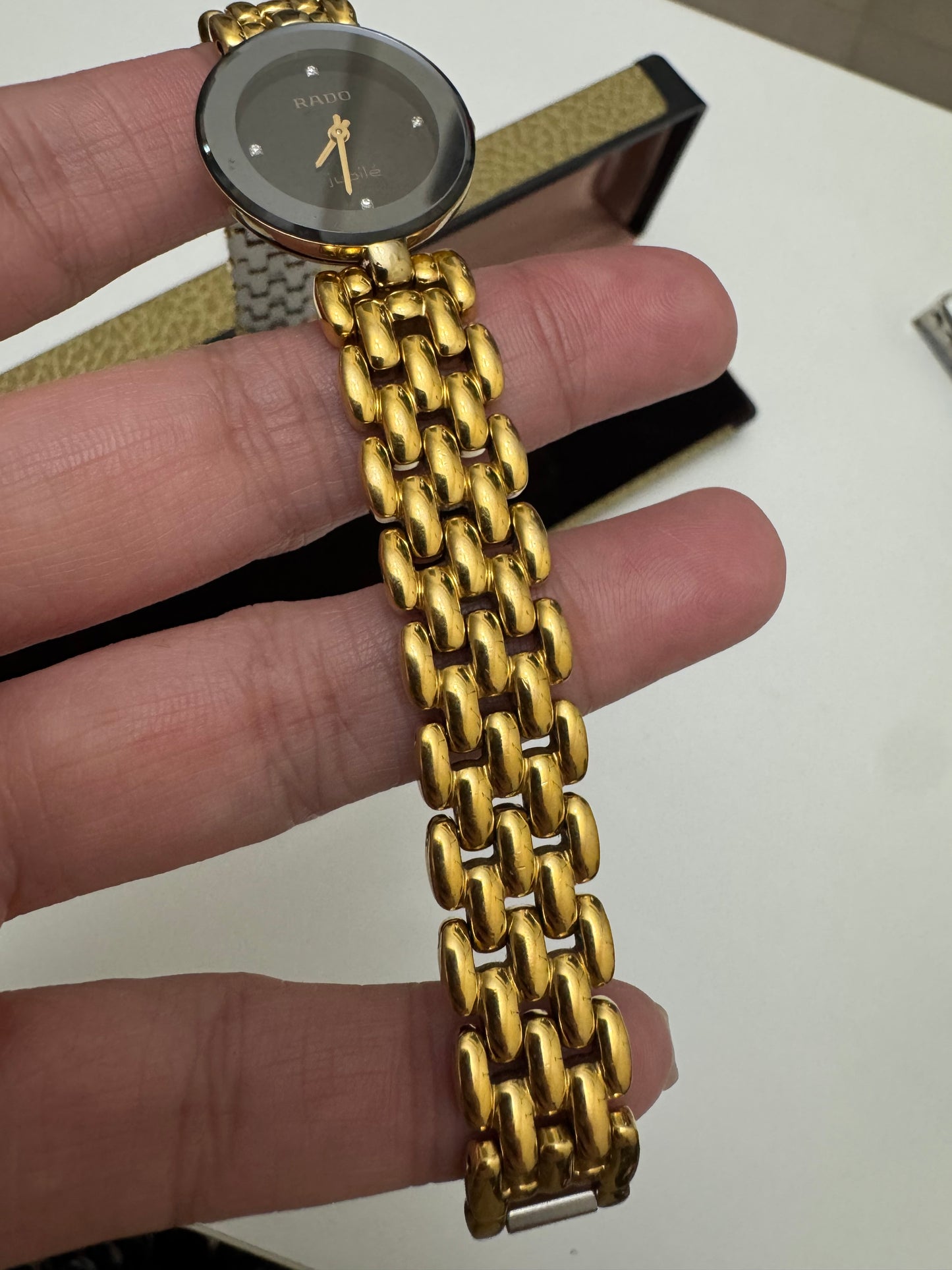 RADO WATCH - JUBILEE SAPPHIRE CRYSTAL + DIA (Pre-loved)