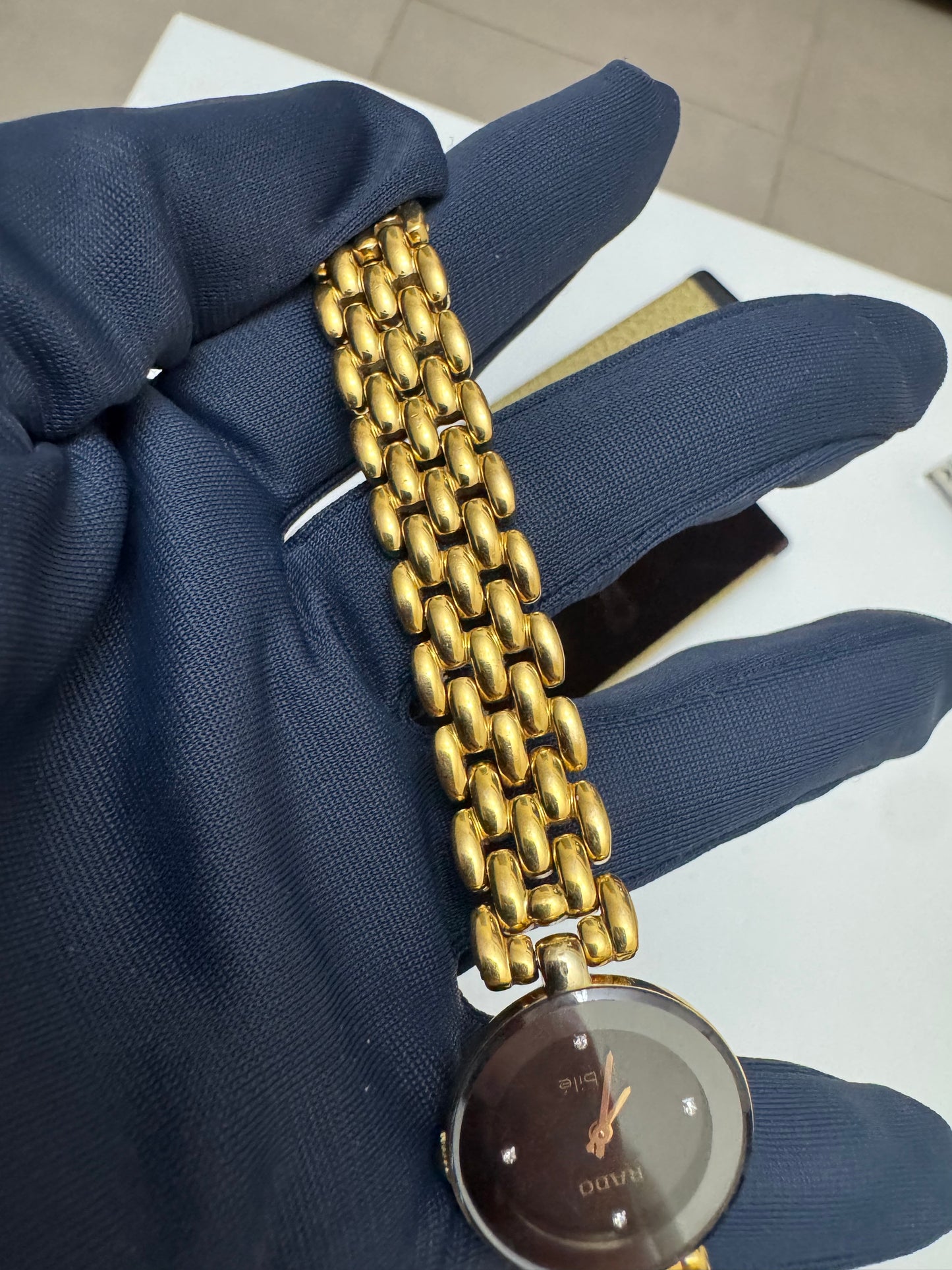 RADO WATCH - JUBILEE SAPPHIRE CRYSTAL + DIA (Pre-loved)