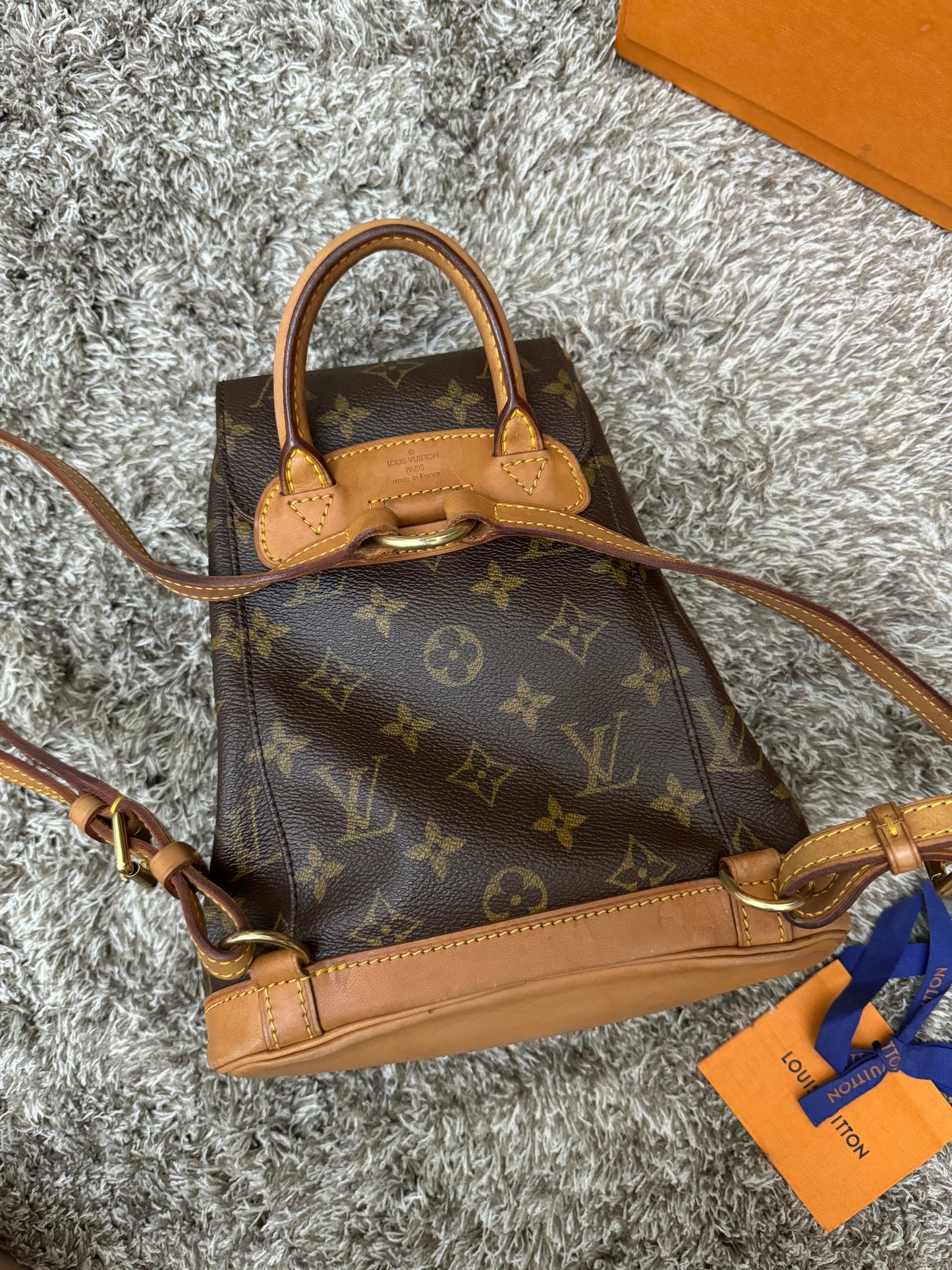 LOUIS VUITTON - MONTSOURIS BACKPACK - PM (Pre-loved)