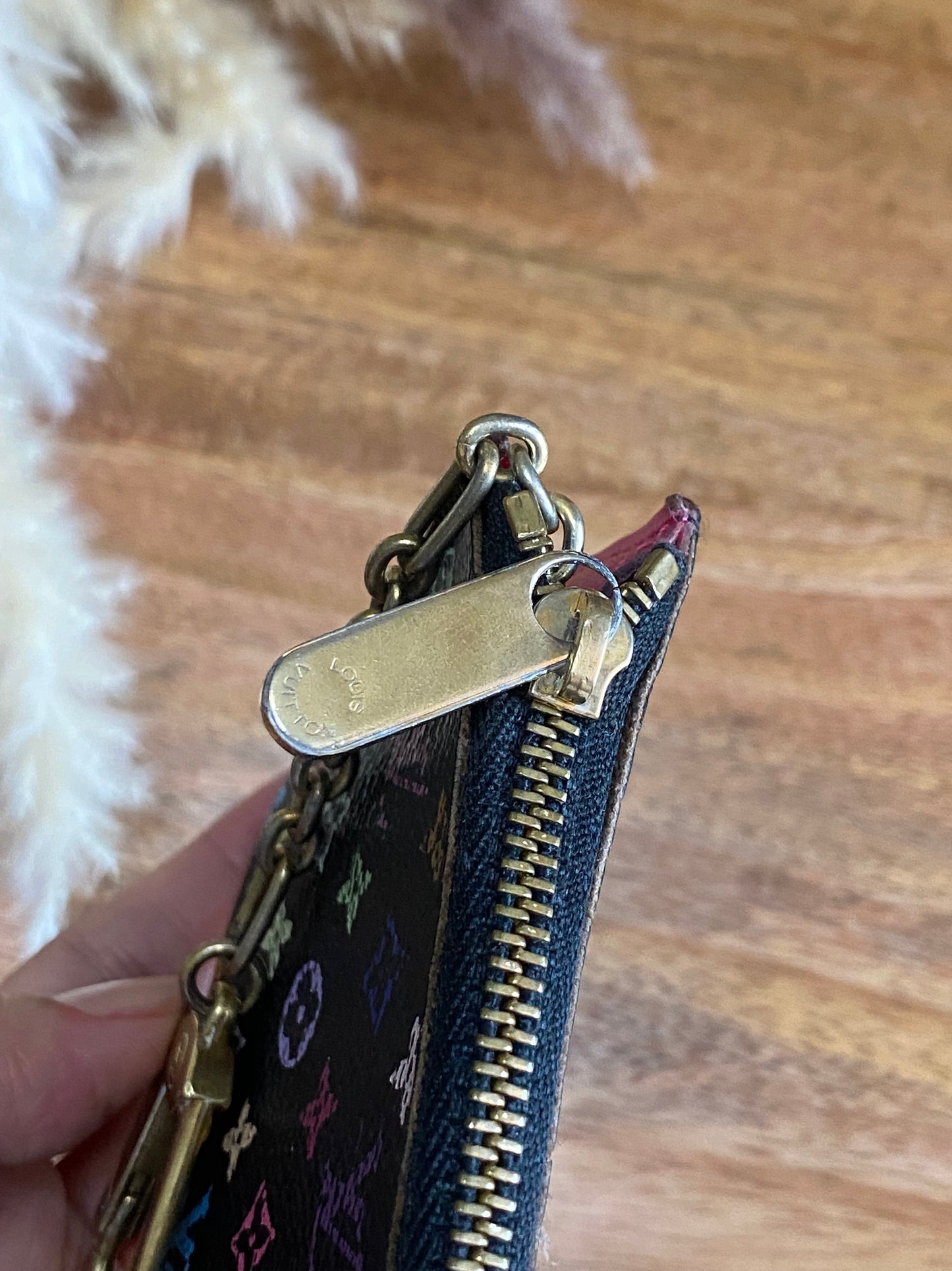 LOUIS VUITTON - MULTICOLOR CLES - (Pre-loved)