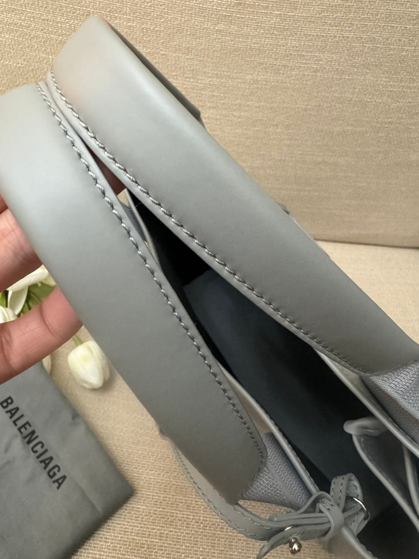 BALENCIAGA - CABAS TOTE + POUCH (Pre-loved)