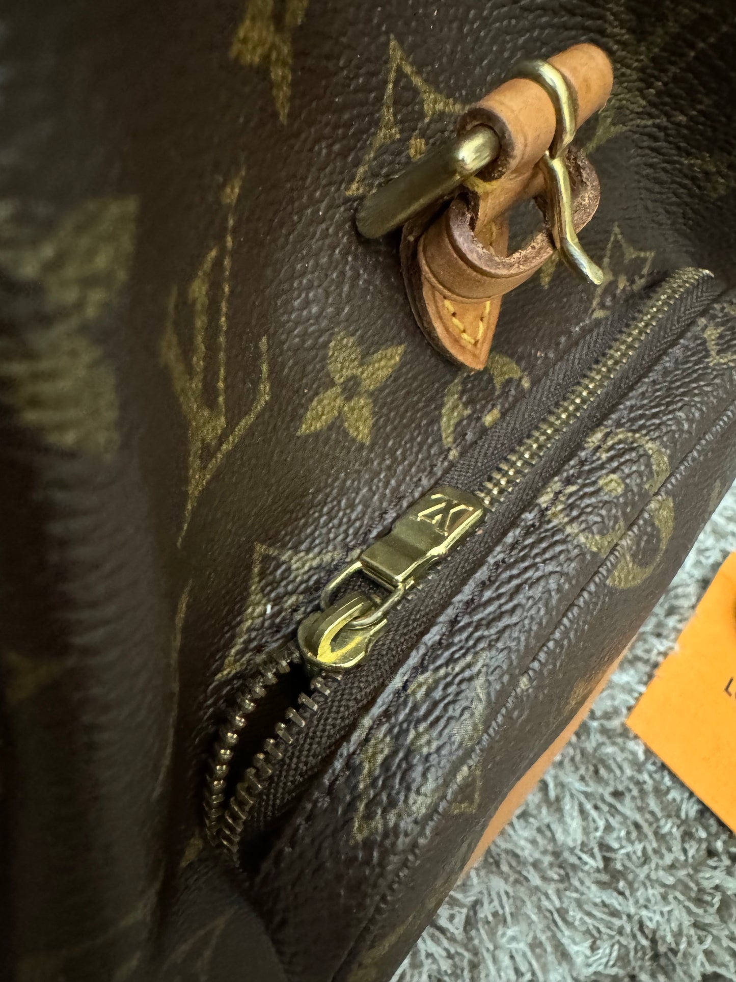 LOUIS VUITTON - MONTSOURIS BACKPACK - PM (Pre-loved)