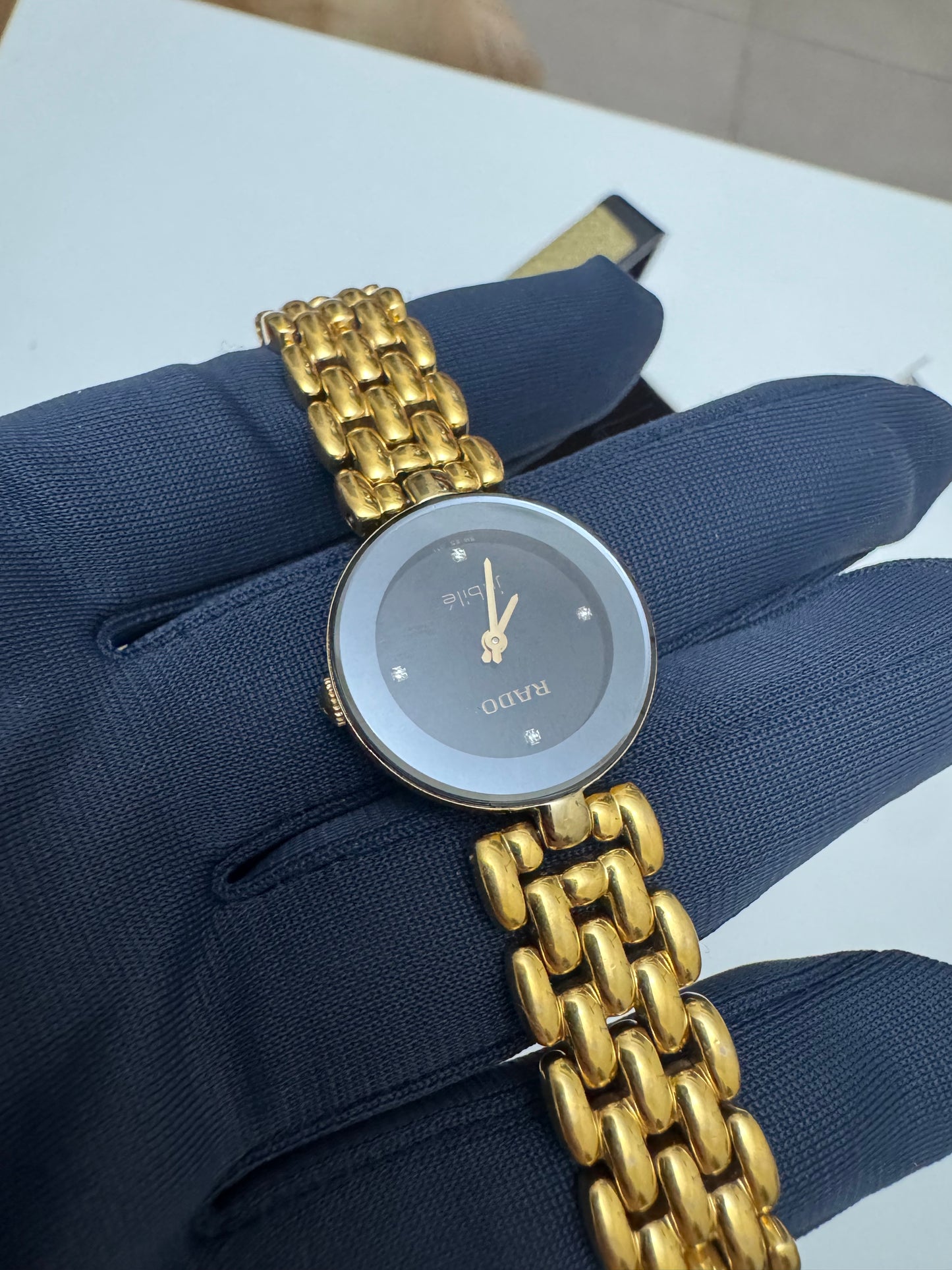 RADO WATCH - JUBILEE SAPPHIRE CRYSTAL + DIA (Pre-loved)