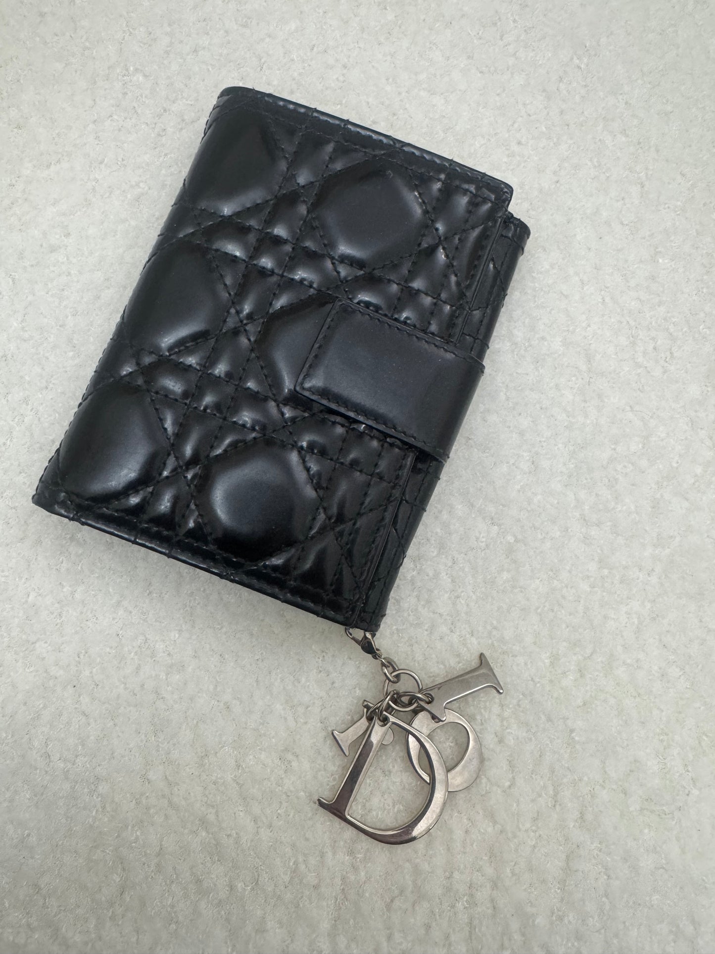CHRISTIAN DIOR - SHORT WALLET - (Pre-loved)