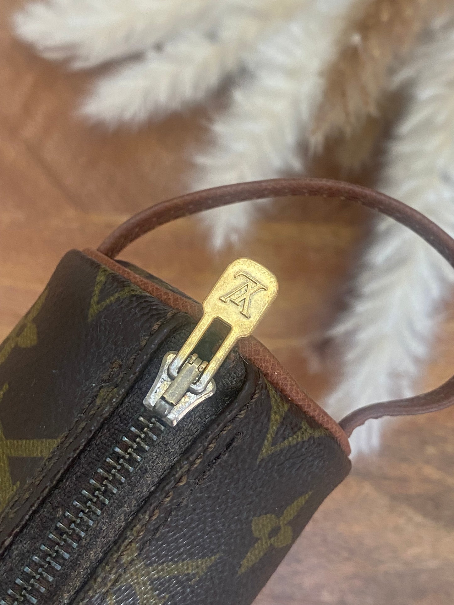 POUCH (VINTAGE)