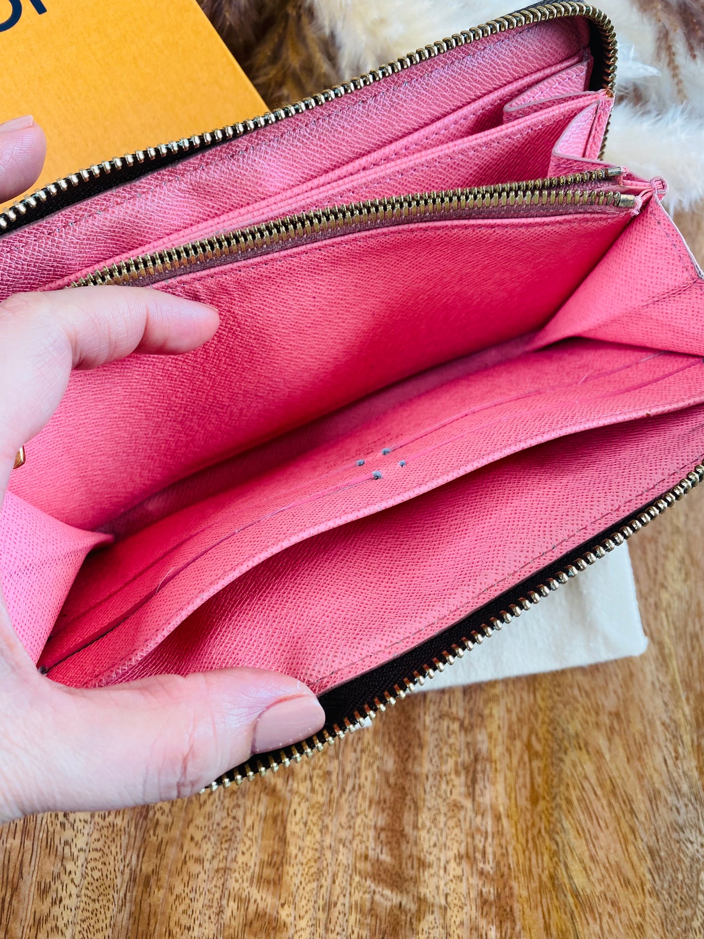ZIPPY ILLUSTRE WALLET (Limited)