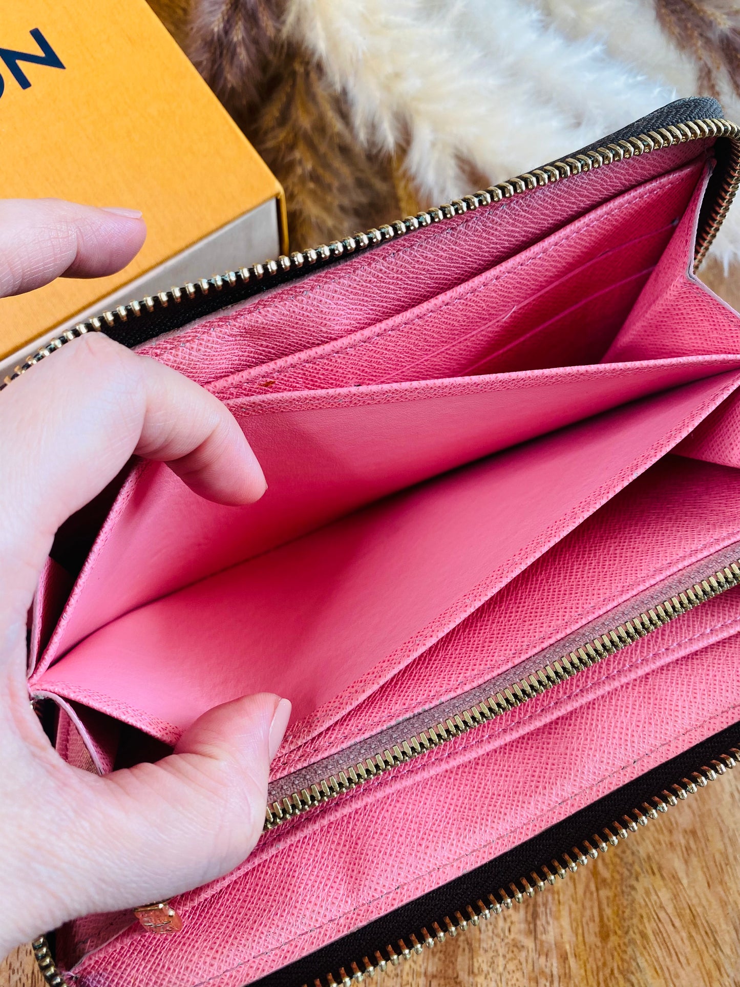 ZIPPY ILLUSTRE WALLET (Limited)