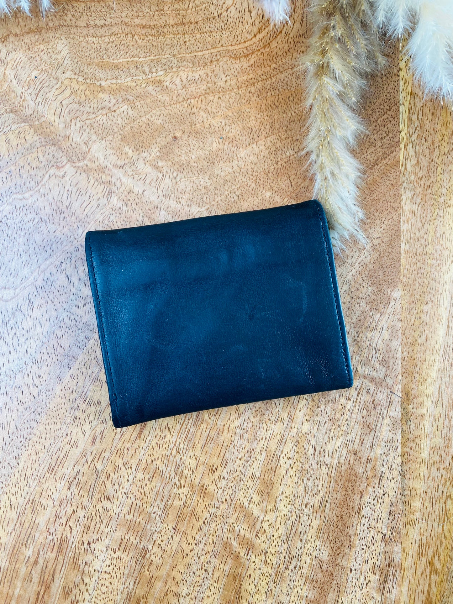 LEATHER CARD HOLDER