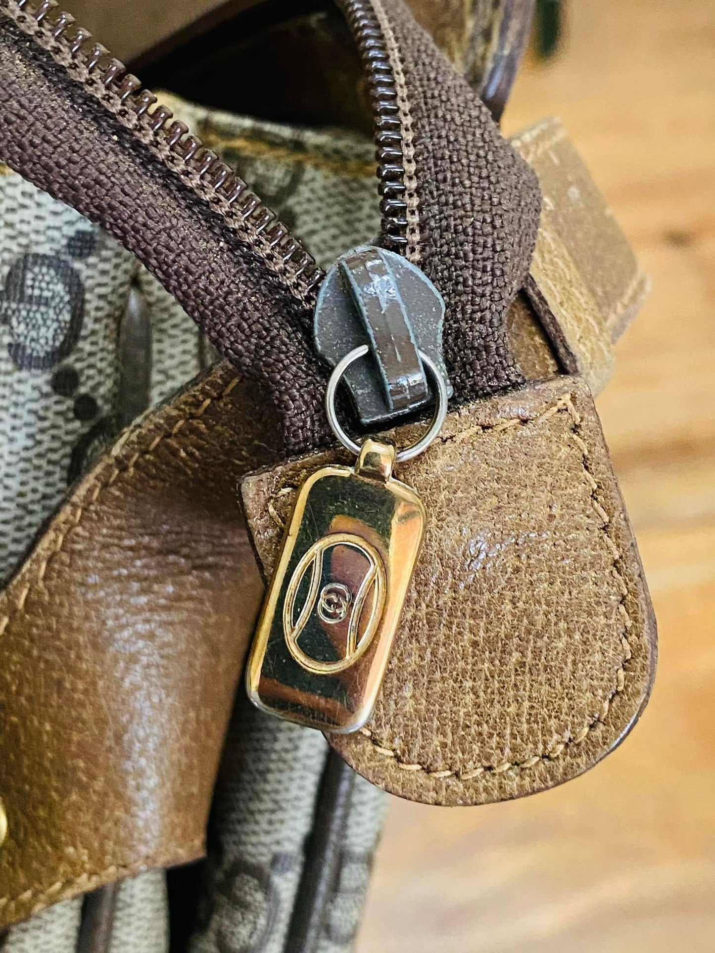 SHOULDER BAG (ADJUSTABLE STRAP)