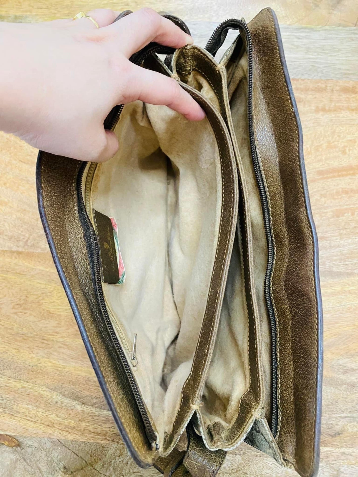 SHOULDER BAG (ADJUSTABLE STRAP)