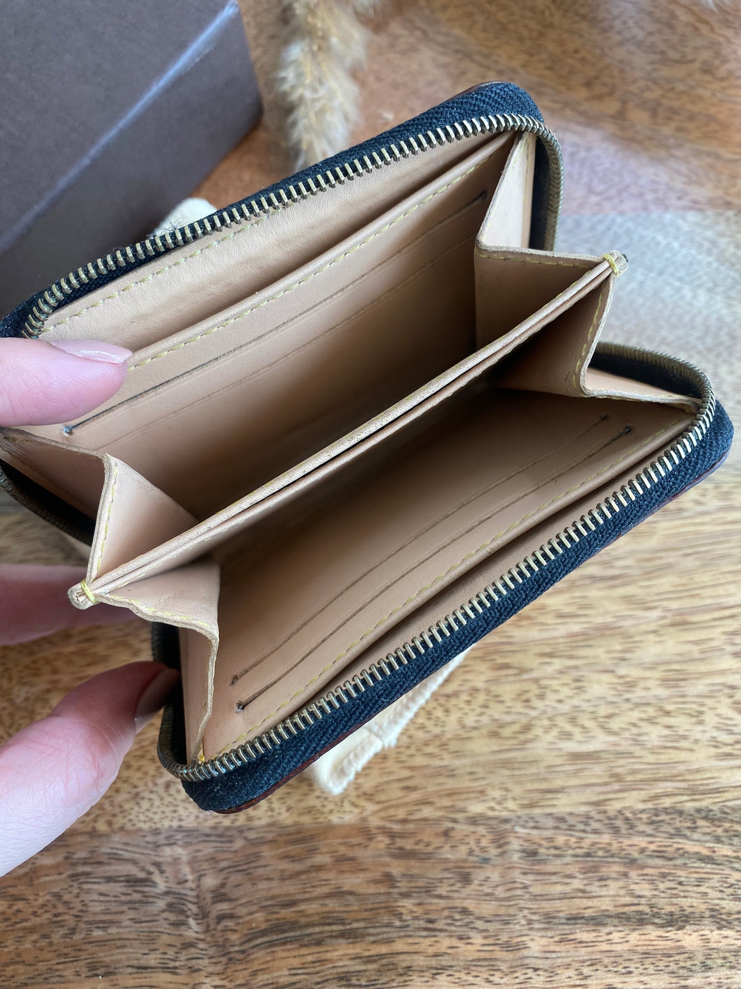 SHORT ZIPPY WALLET (Multicolor)