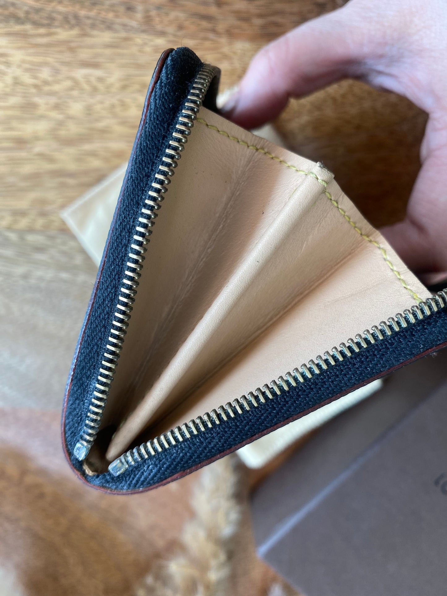 SHORT ZIPPY WALLET (Multicolor)