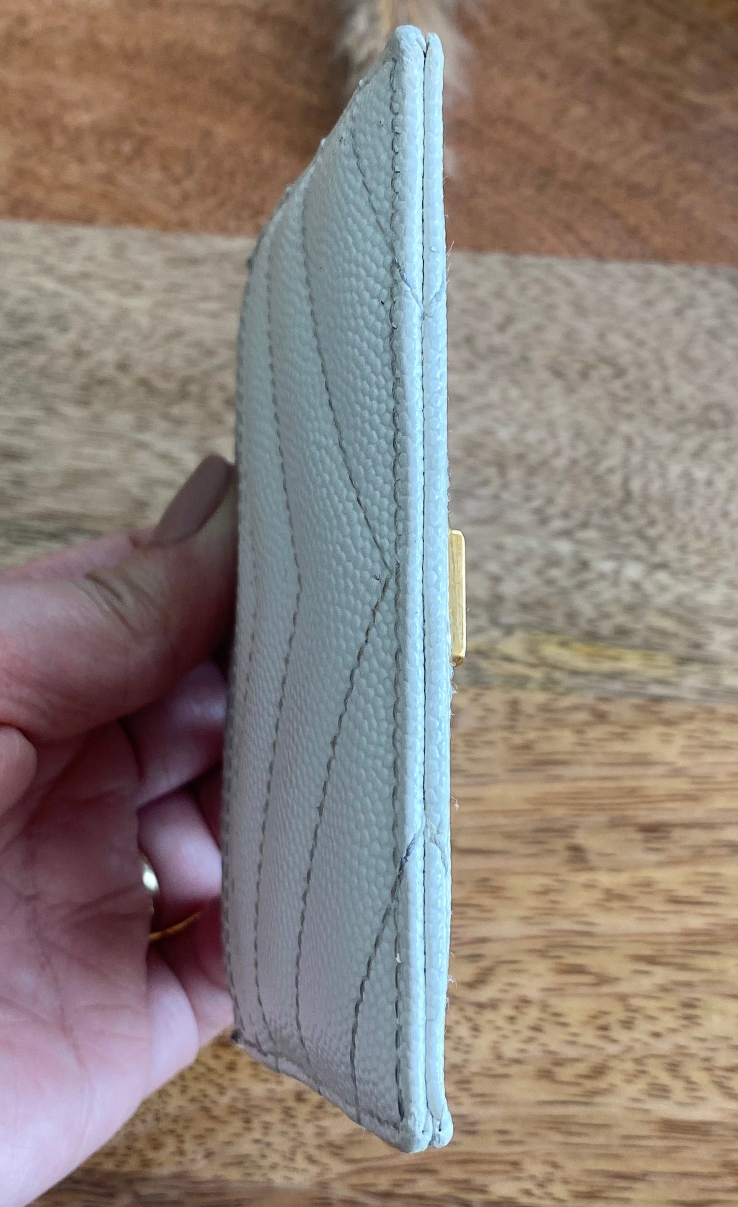 CARD HOLDER WHITE