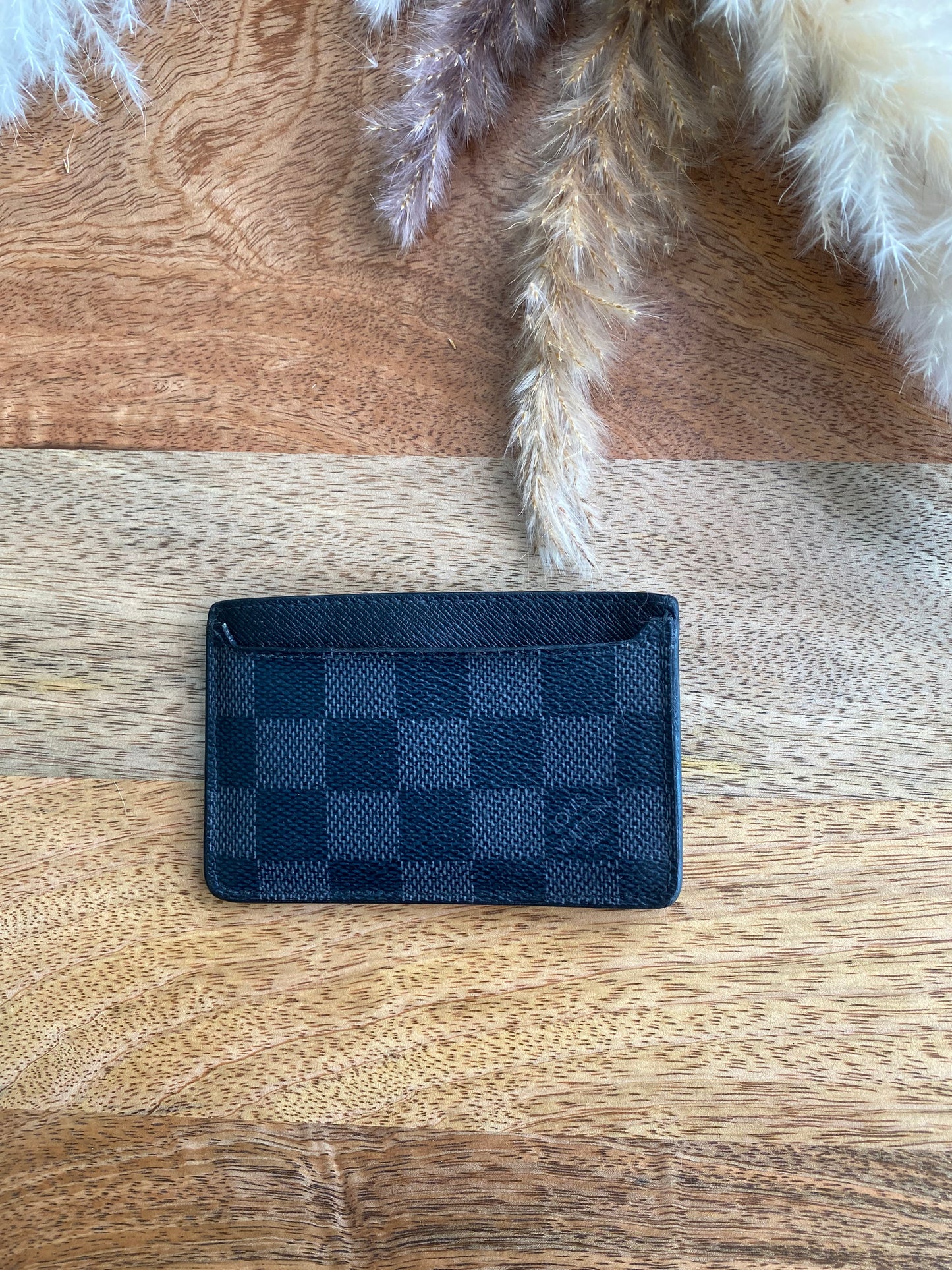 GRAPHITE CARD CASE