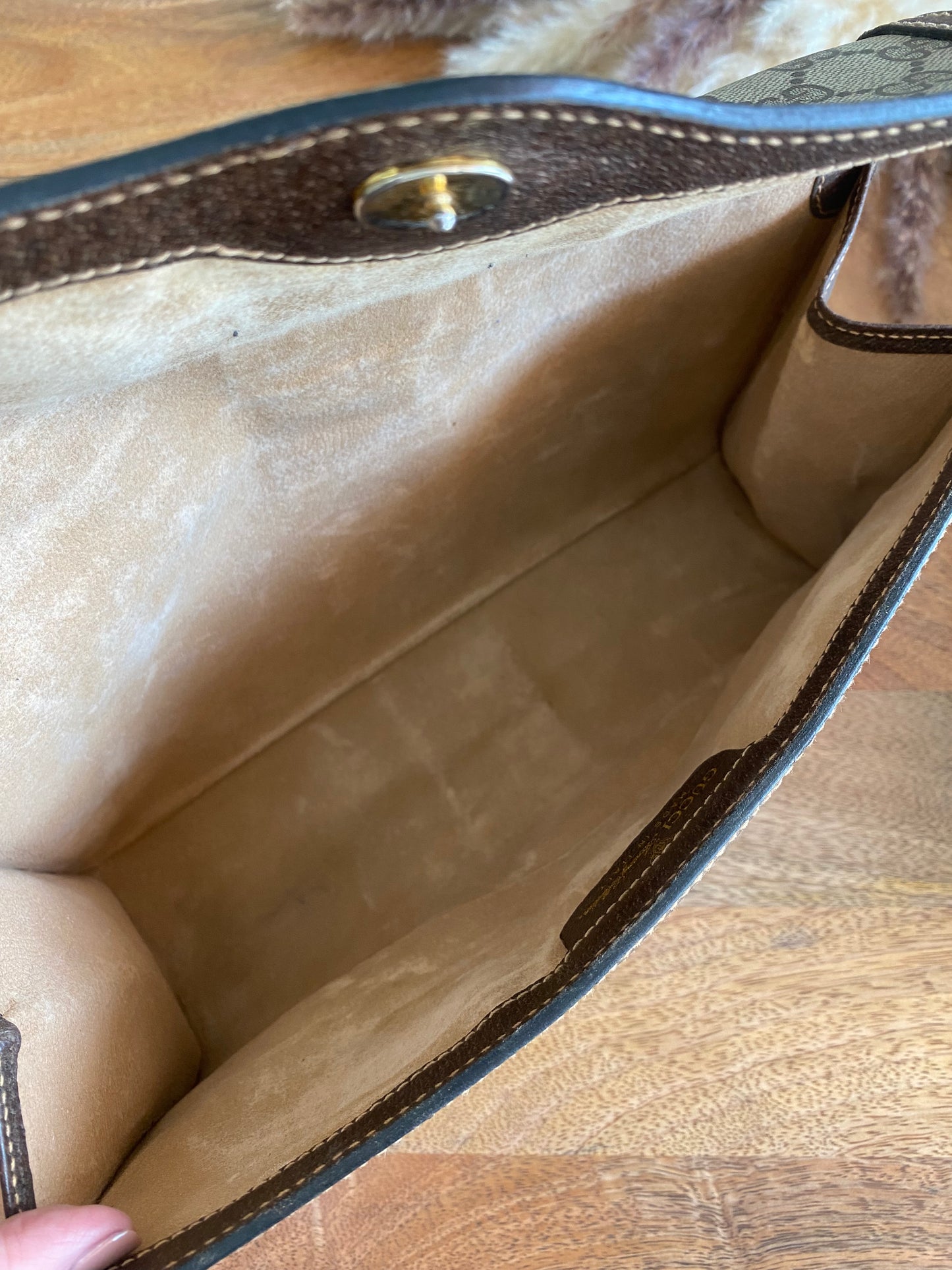 POUCH / CLUTCH