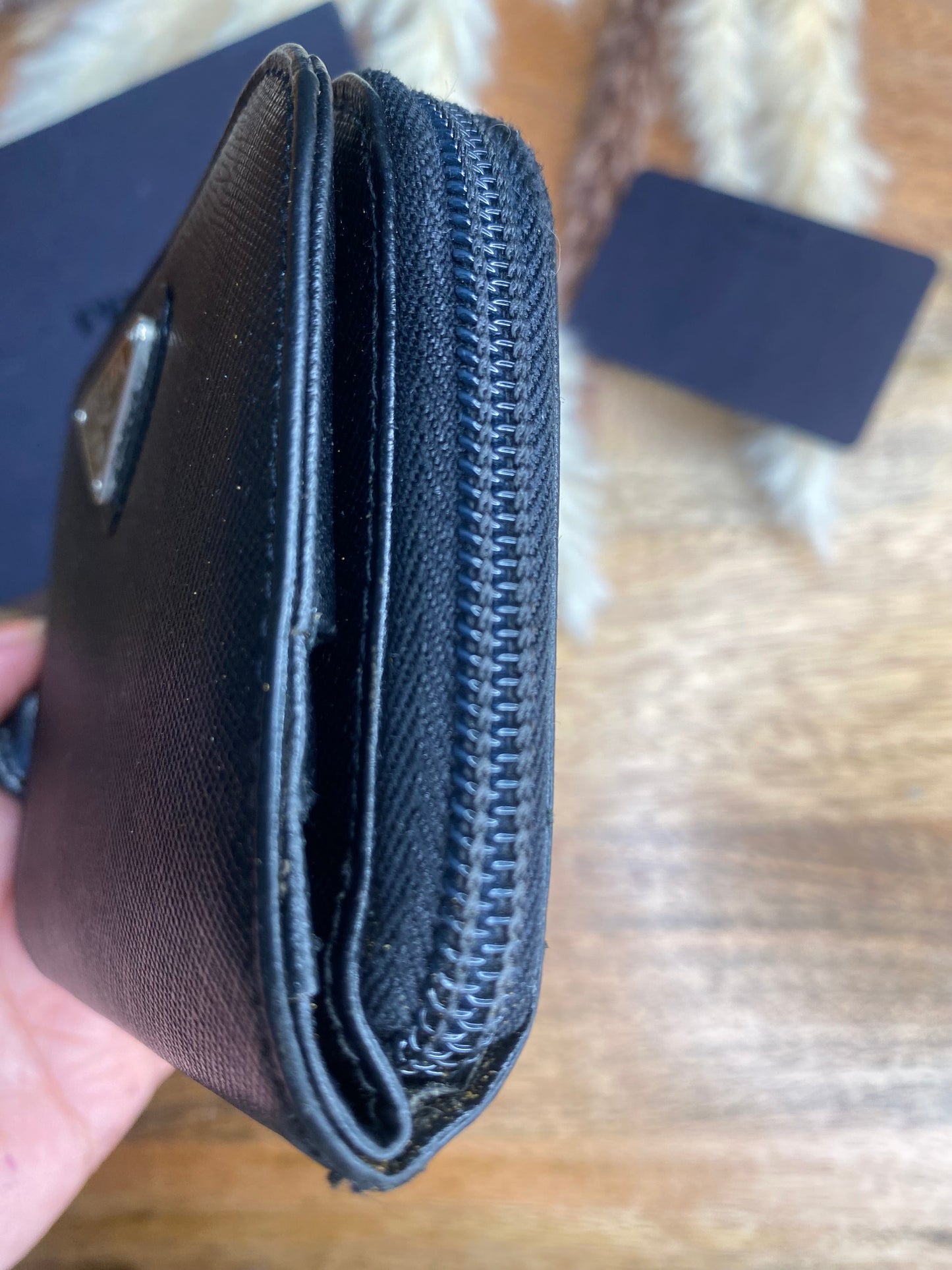 COMPACT WALLET ZIPPY