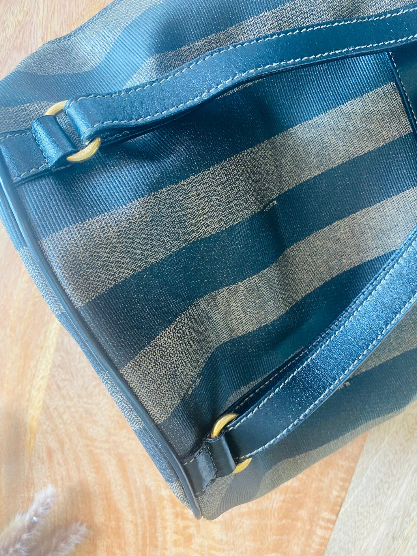 BACK PACK MEDIUM IN PVC LEATHER