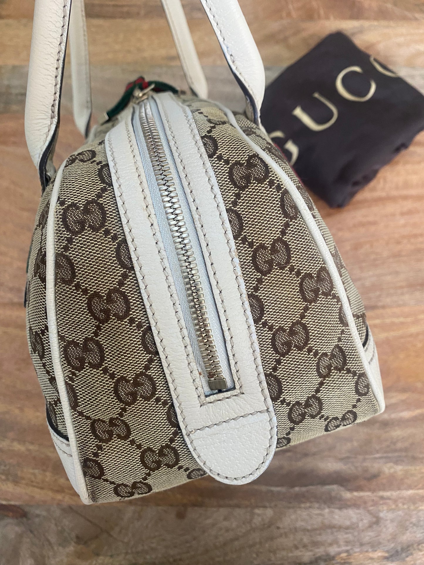 SHOULDER BAG