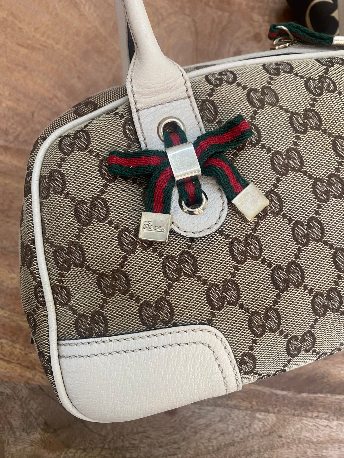 SHOULDER BAG