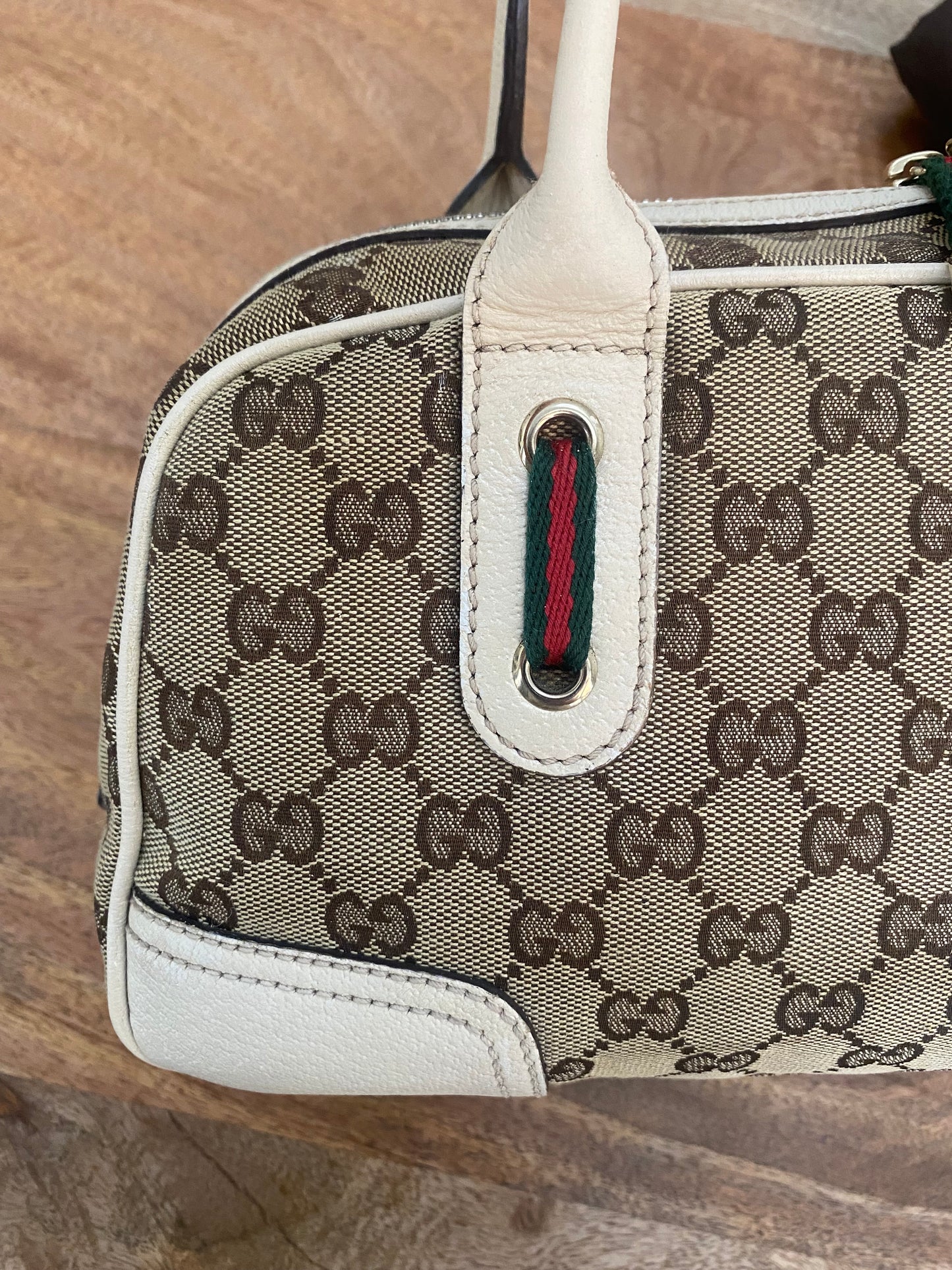 SHOULDER BAG