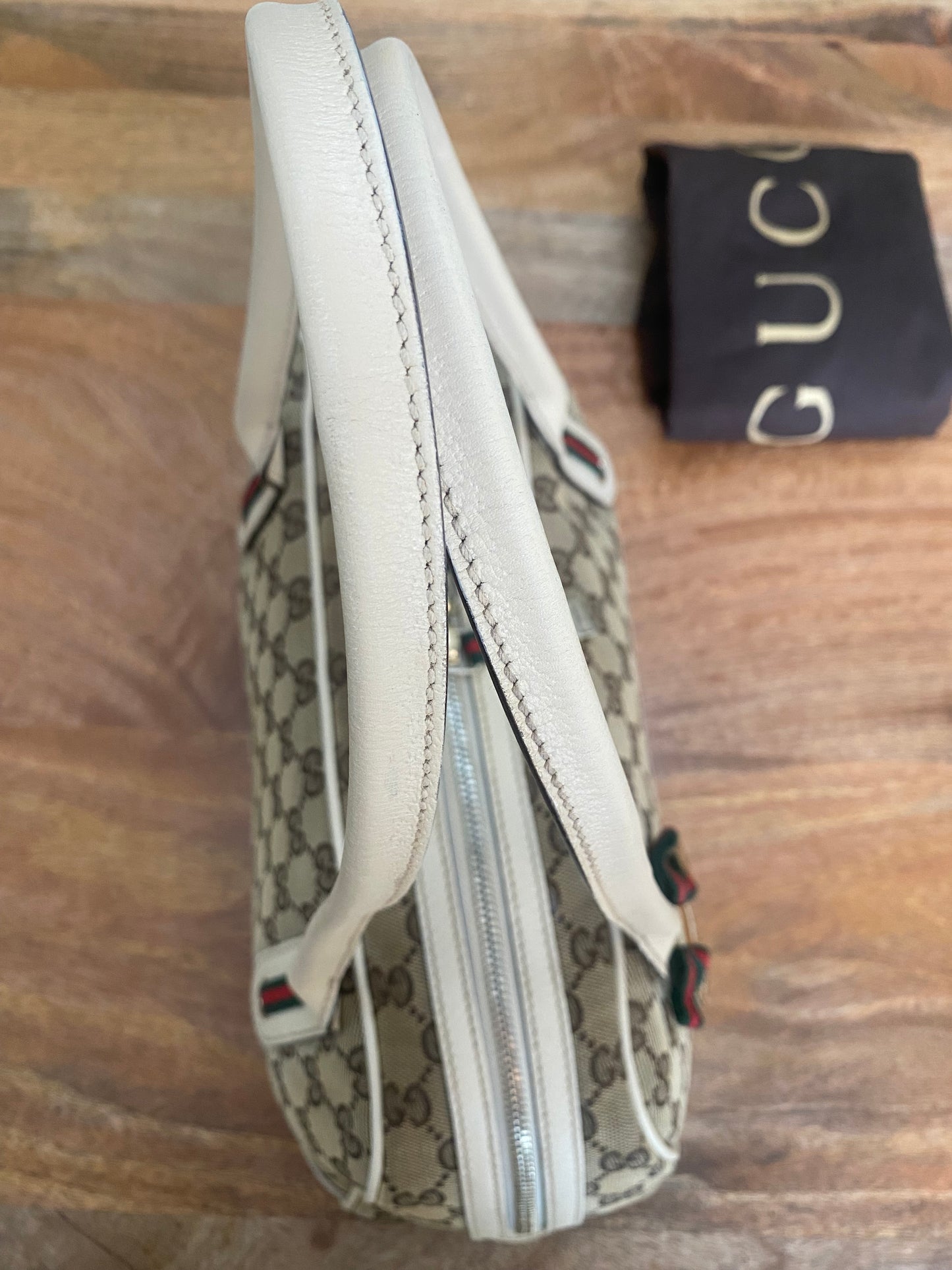 SHOULDER BAG