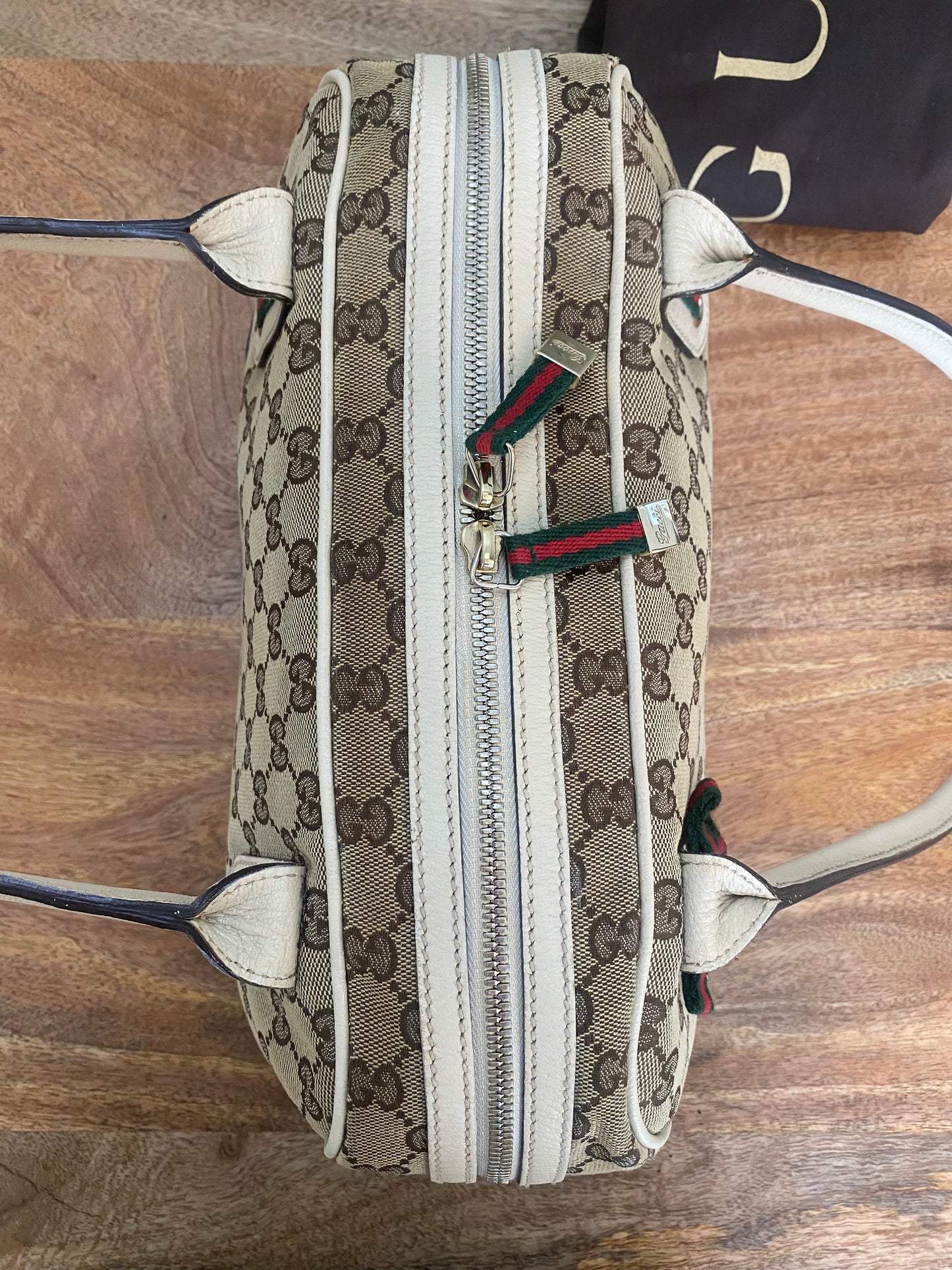 SHOULDER BAG