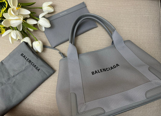 BALENCIAGA - CABAS TOTE + POUCH (Pre-loved)