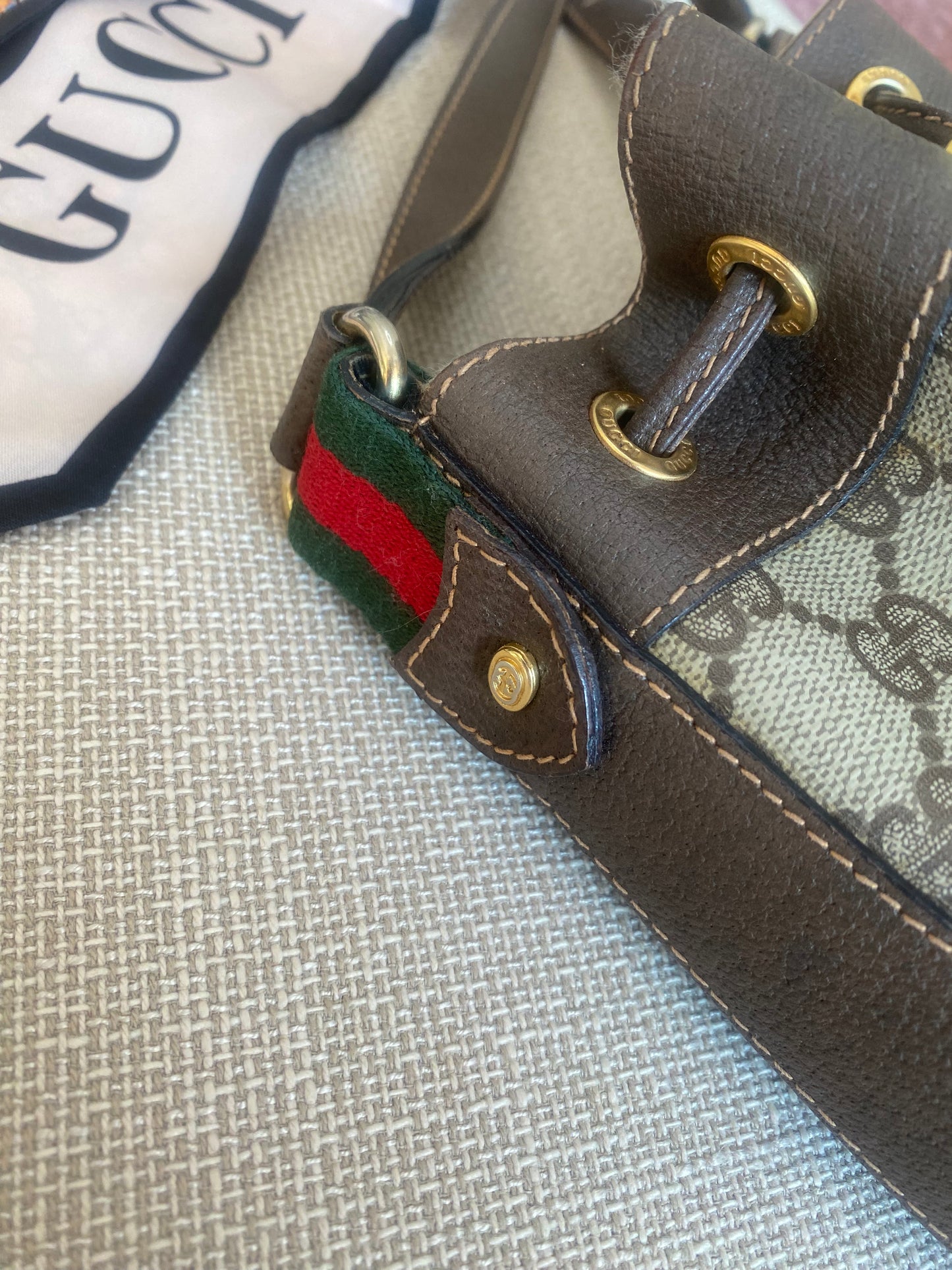 GUCCI BUCKET (Small)