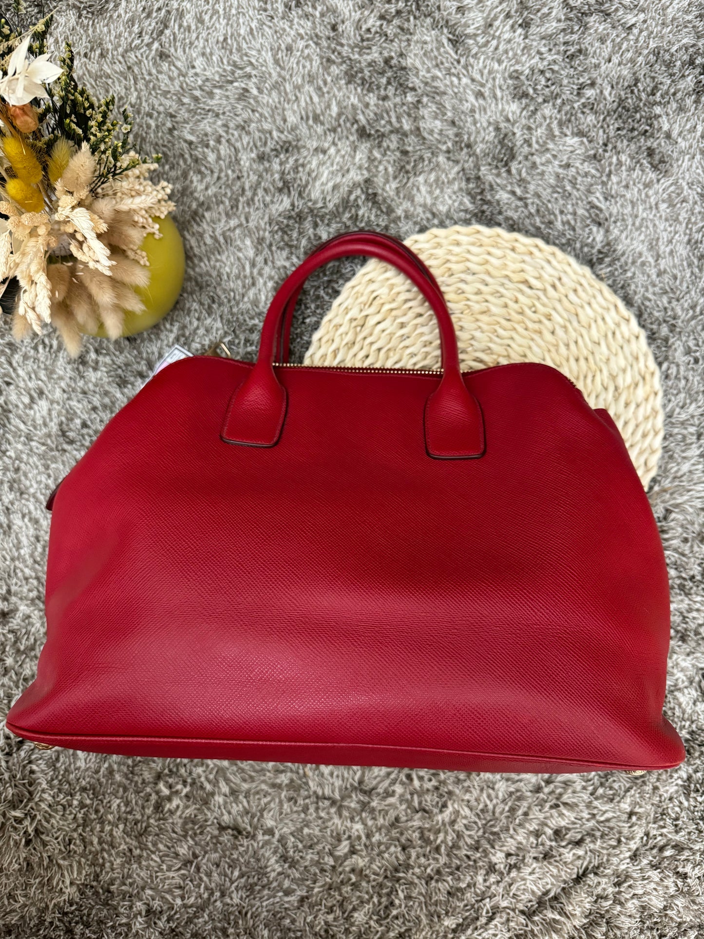 PRADA - Alma GM in Saffiano leather