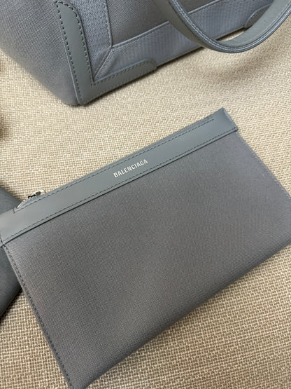 BALENCIAGA - CABAS TOTE + POUCH (Pre-loved)