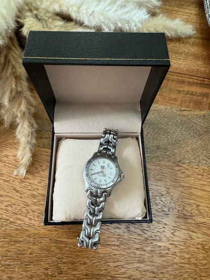 LADIES WATCH SILVER