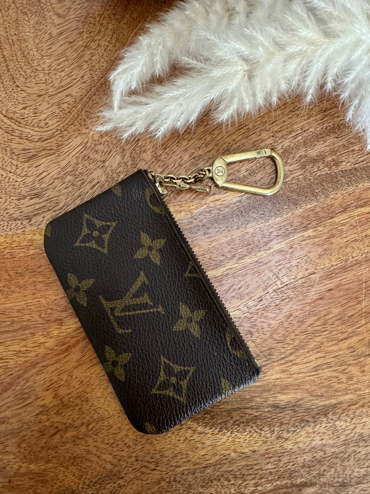 LOUIS VUITTON KEY CLES