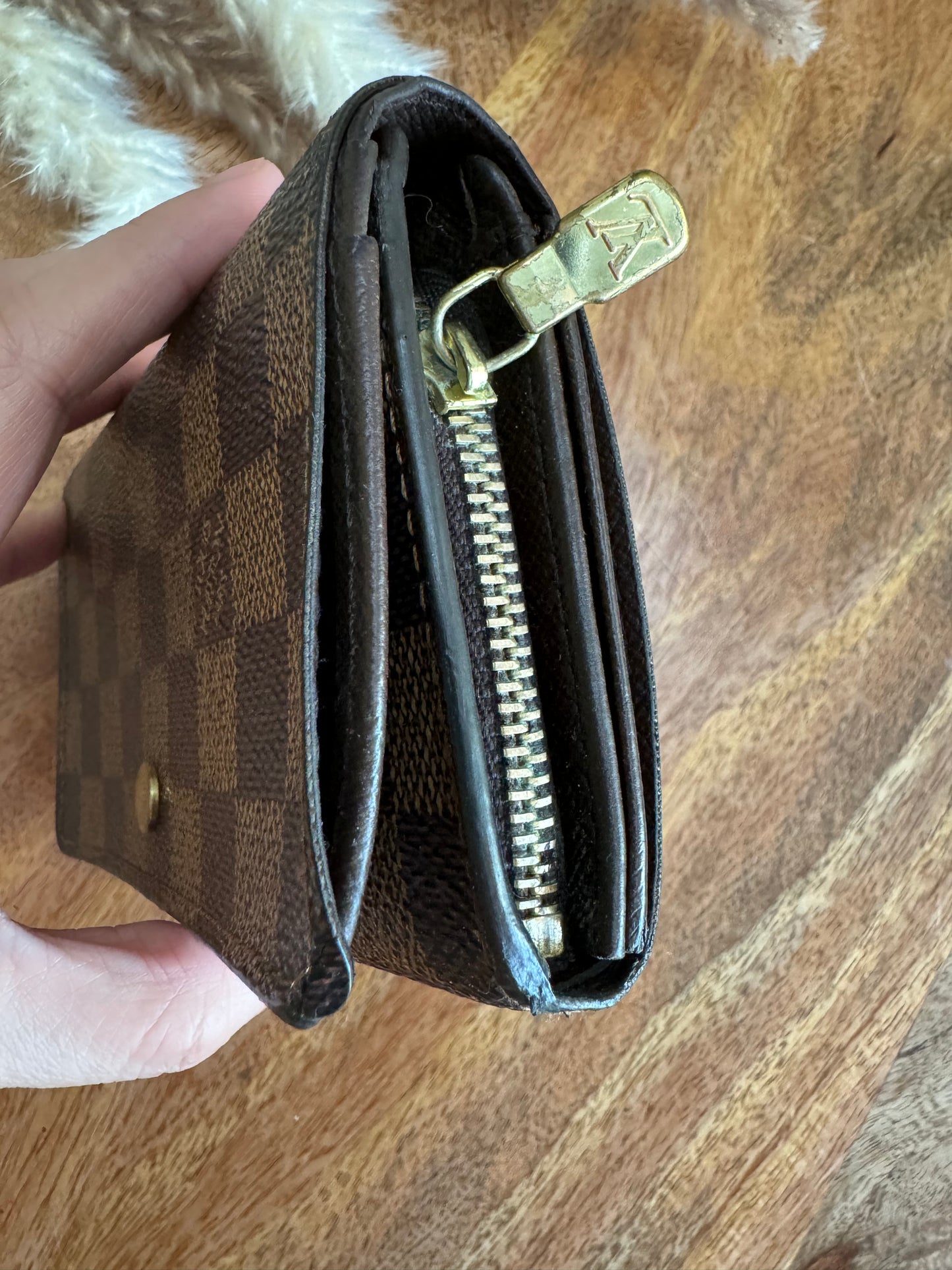 LOUIS VUITTON TRESSOR slg in DE