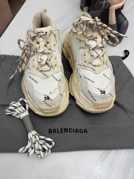 BALENCIAGA TRIPLE S - Womens shoes (Pre-loved)