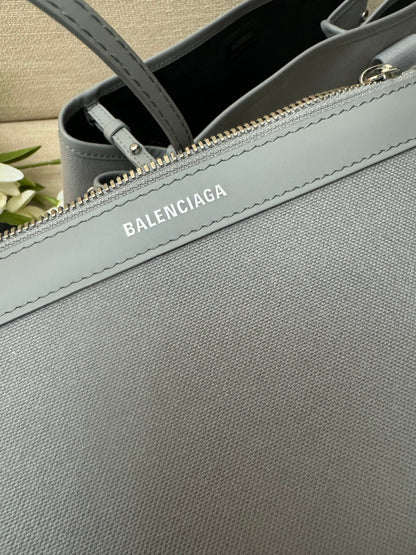 BALENCIAGA - CABAS TOTE + POUCH (Pre-loved)